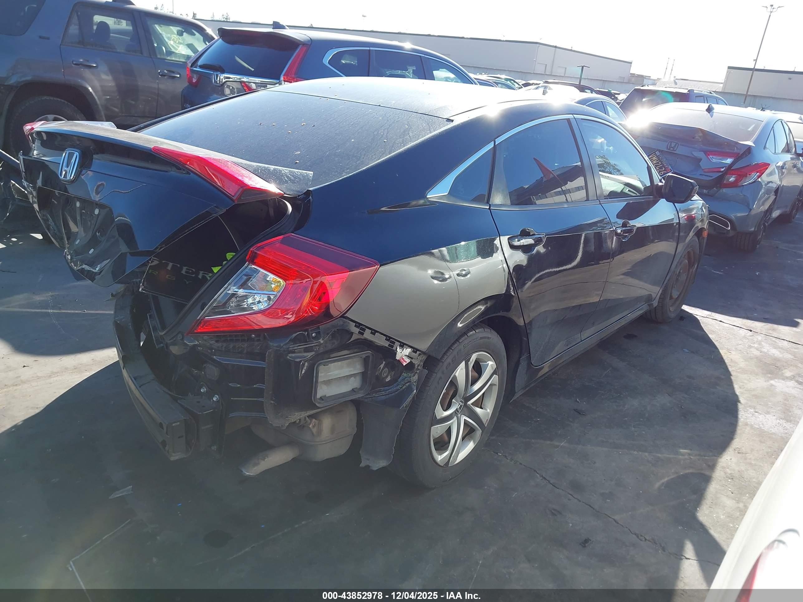 HONDA CIVIC image 4