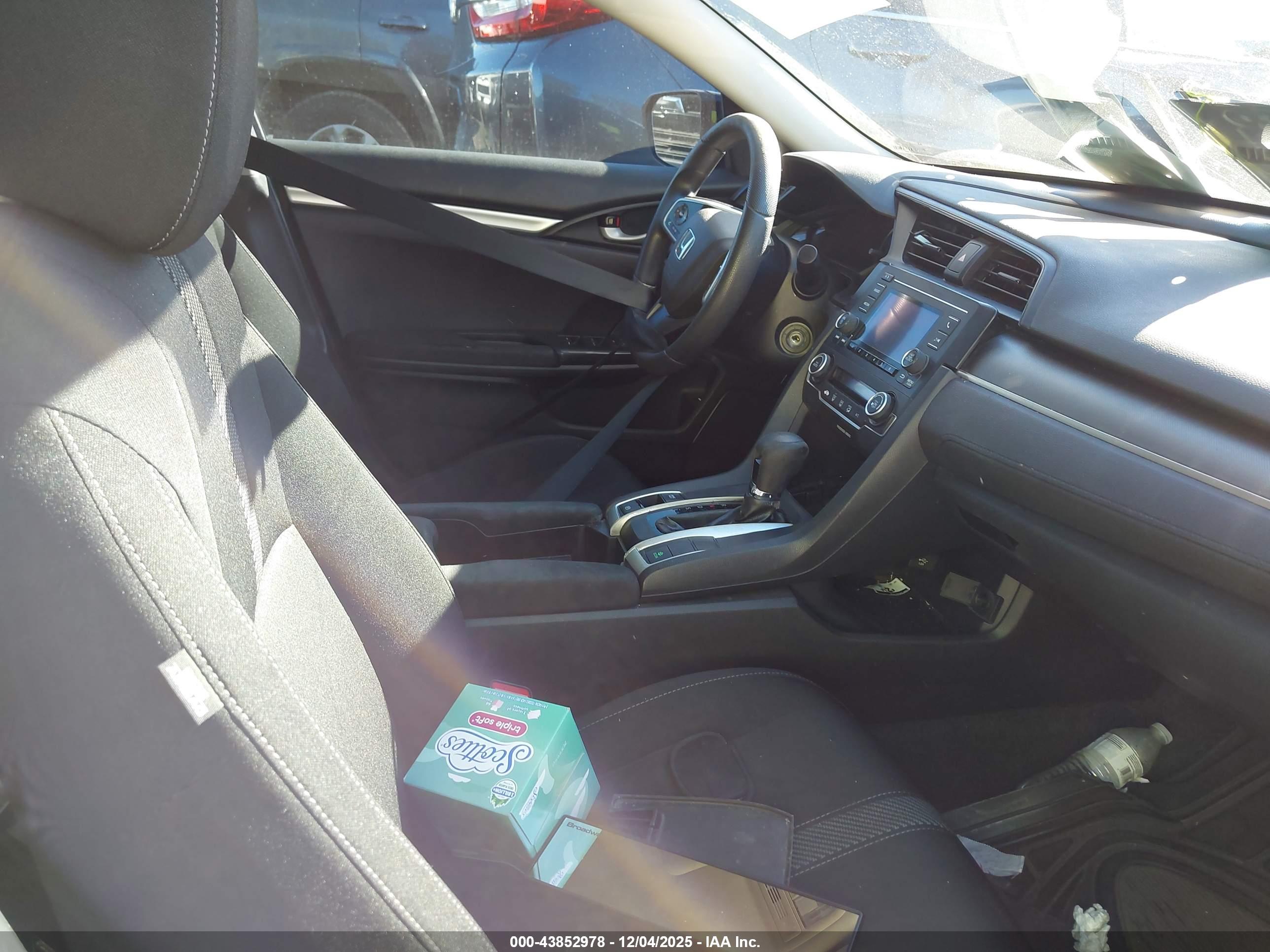 HONDA CIVIC image 5