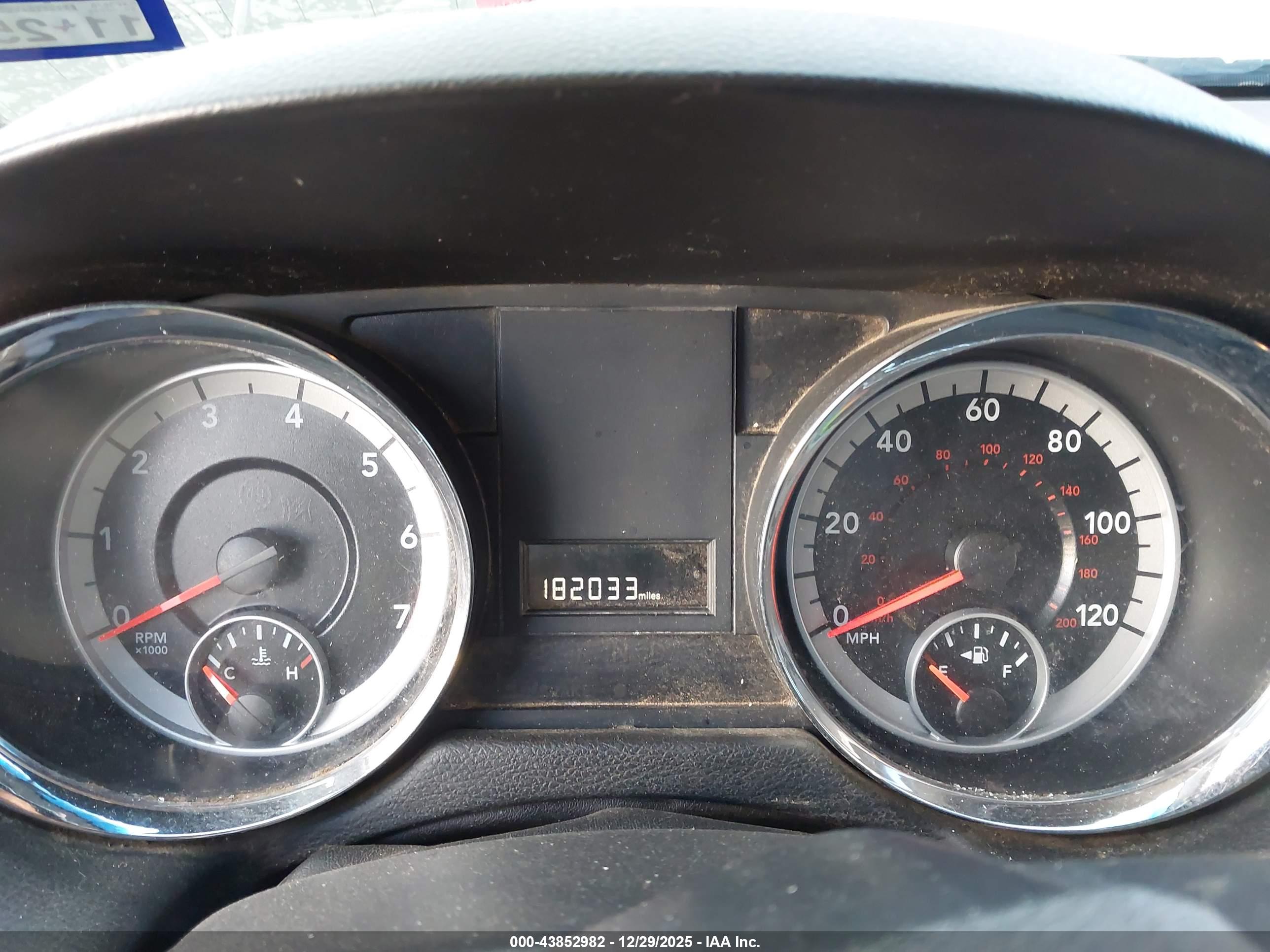 DODGE GRAND image 7