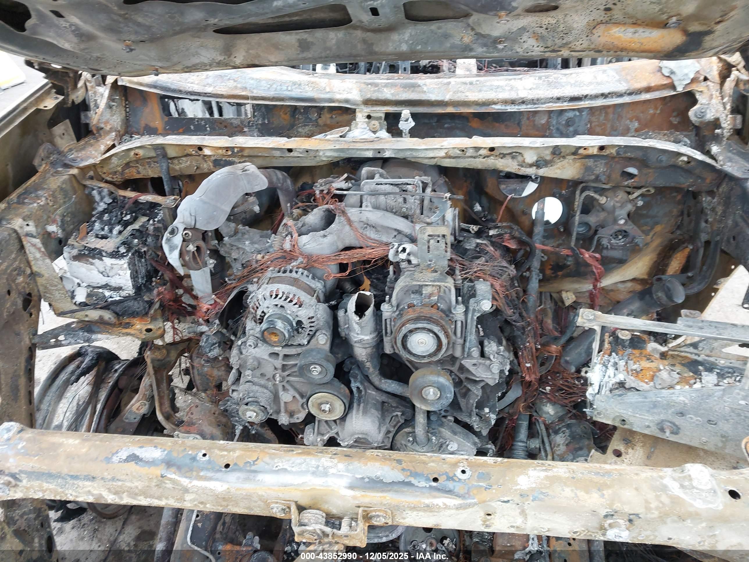 CHEVROLET SILVERADO image 10
