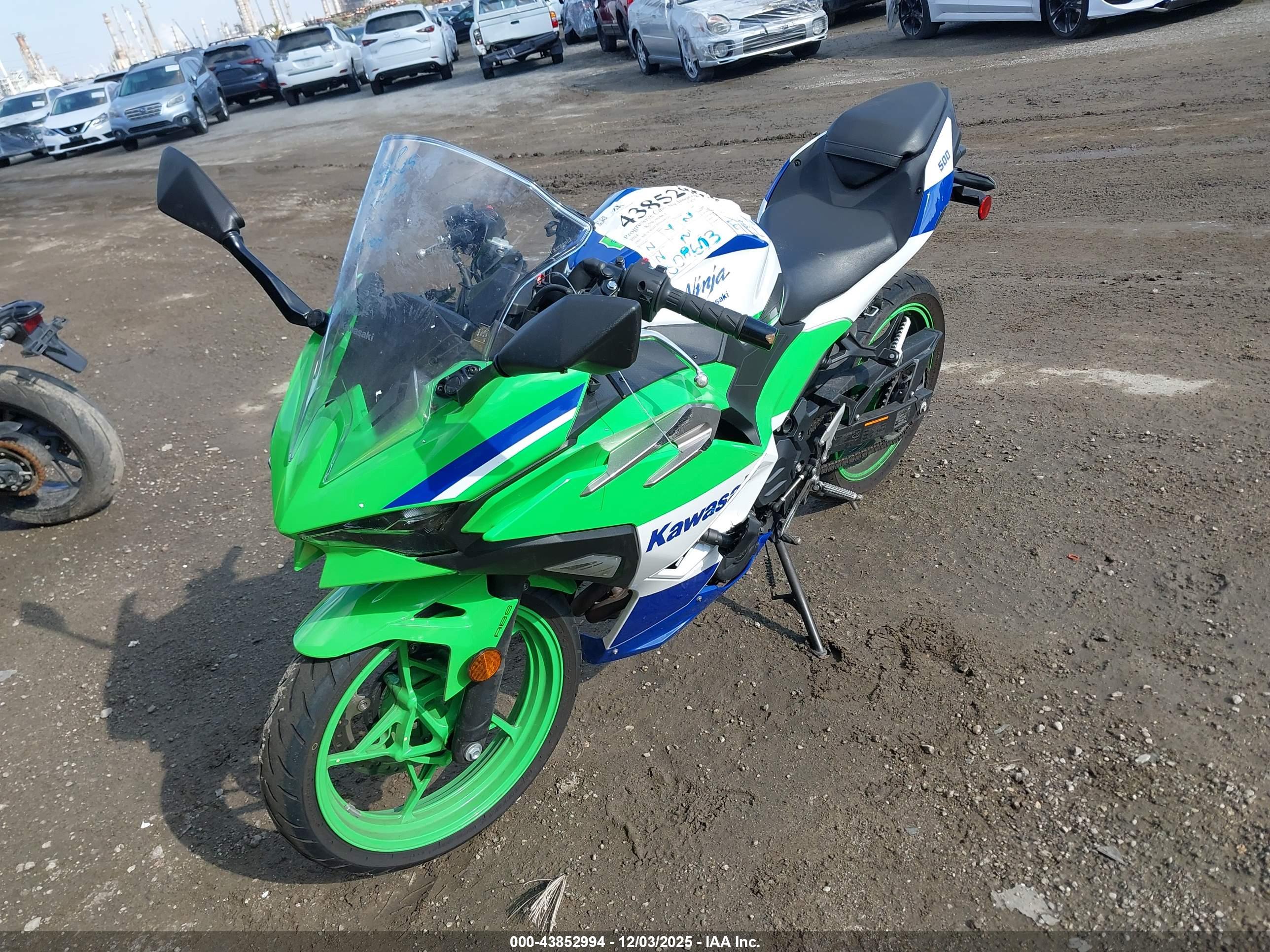 KAWASAKI EX500 image 2