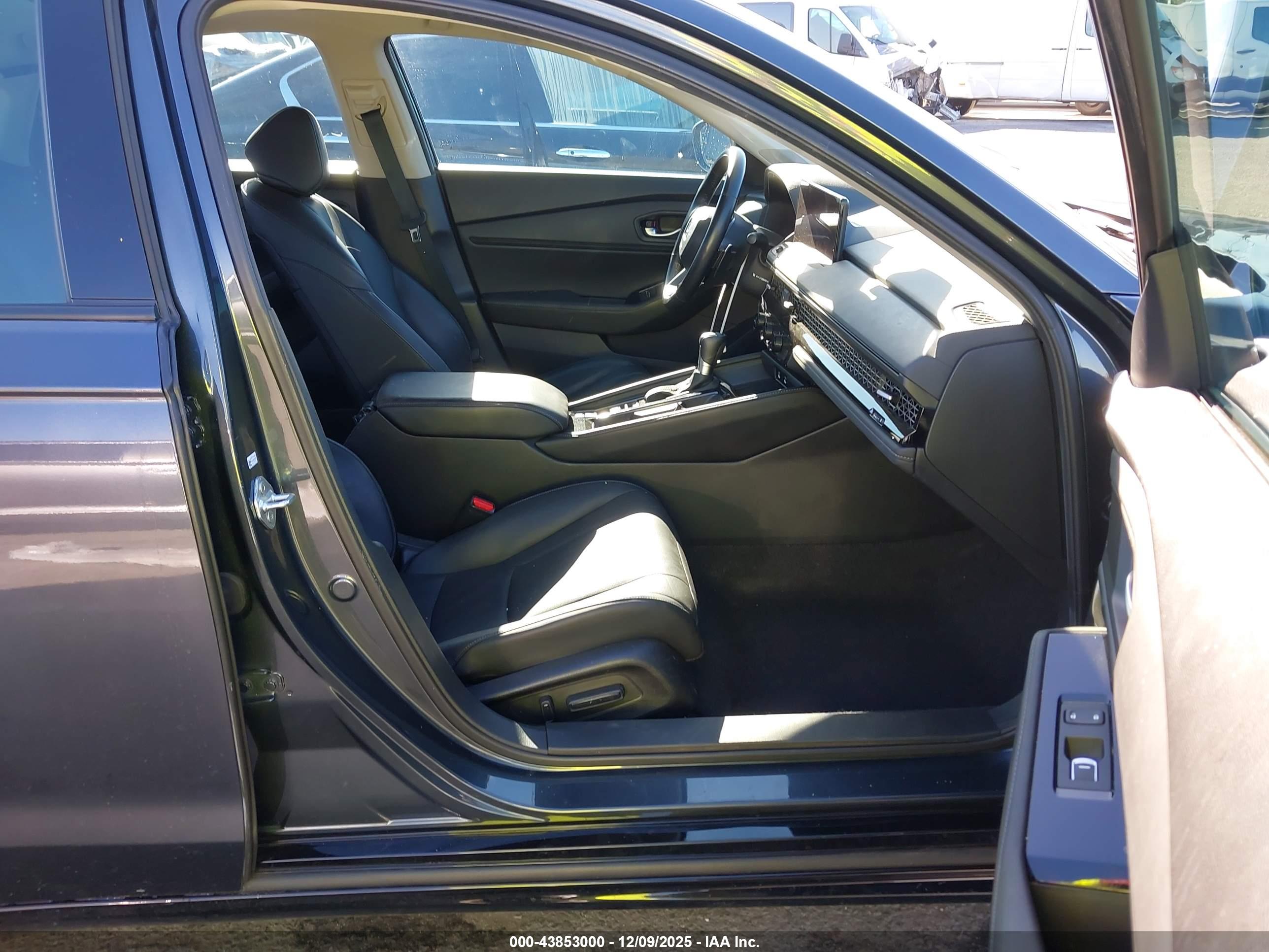 HONDA ACCORD image 5