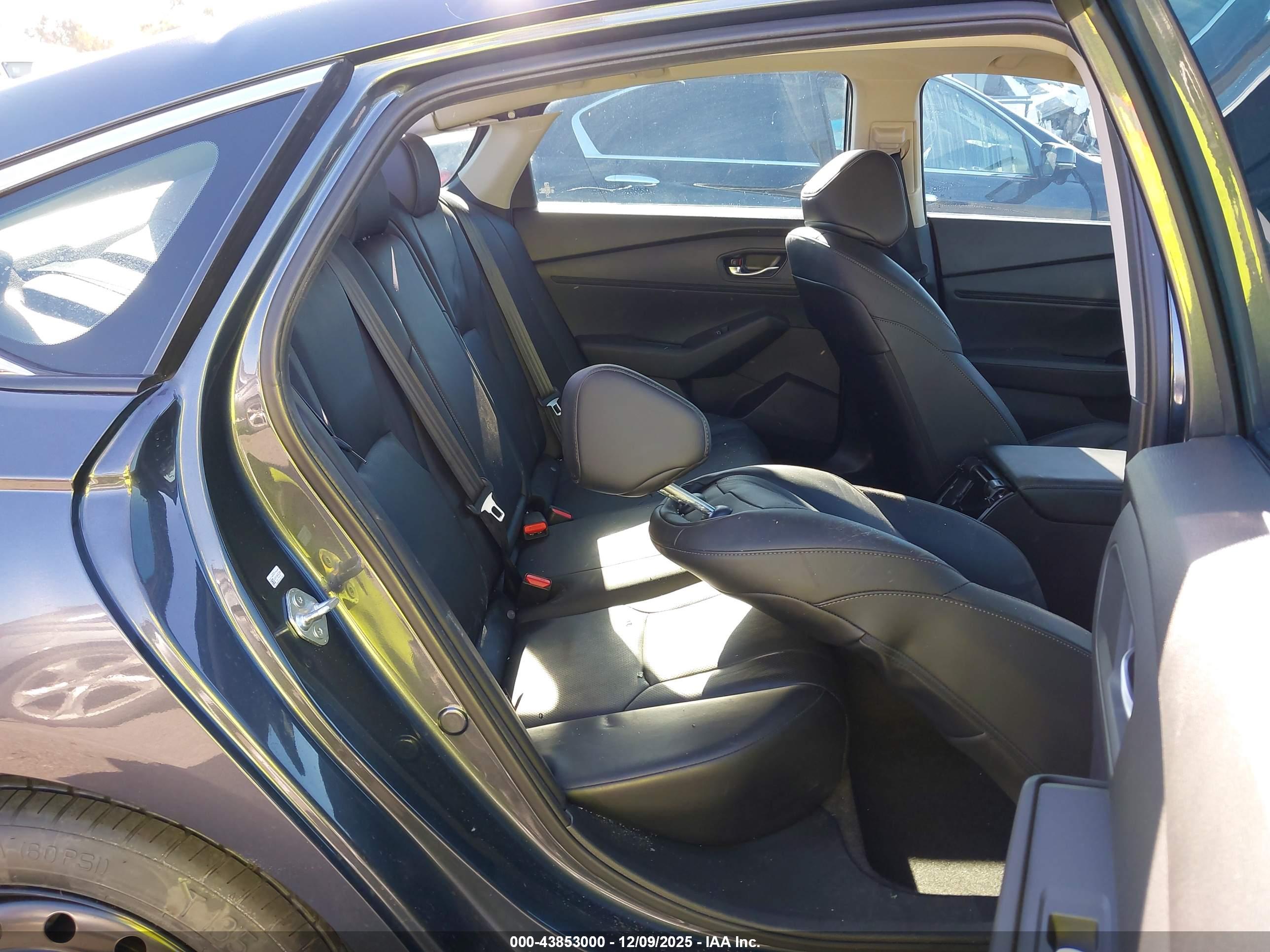 HONDA ACCORD image 8