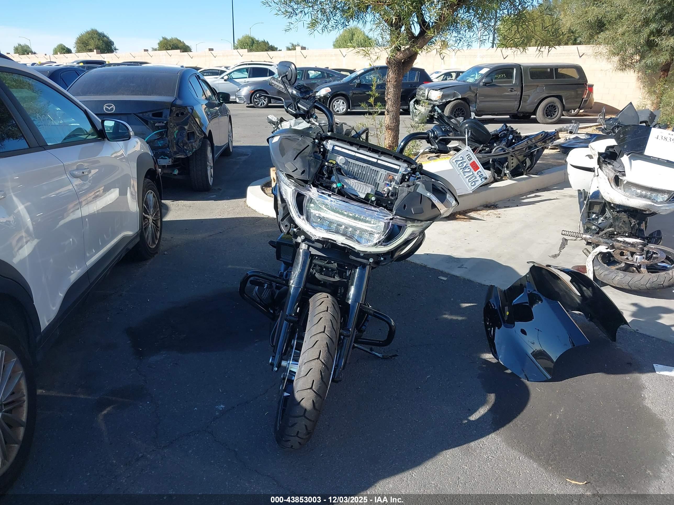 HARLEY-DAVIDSON FLTRX image 5