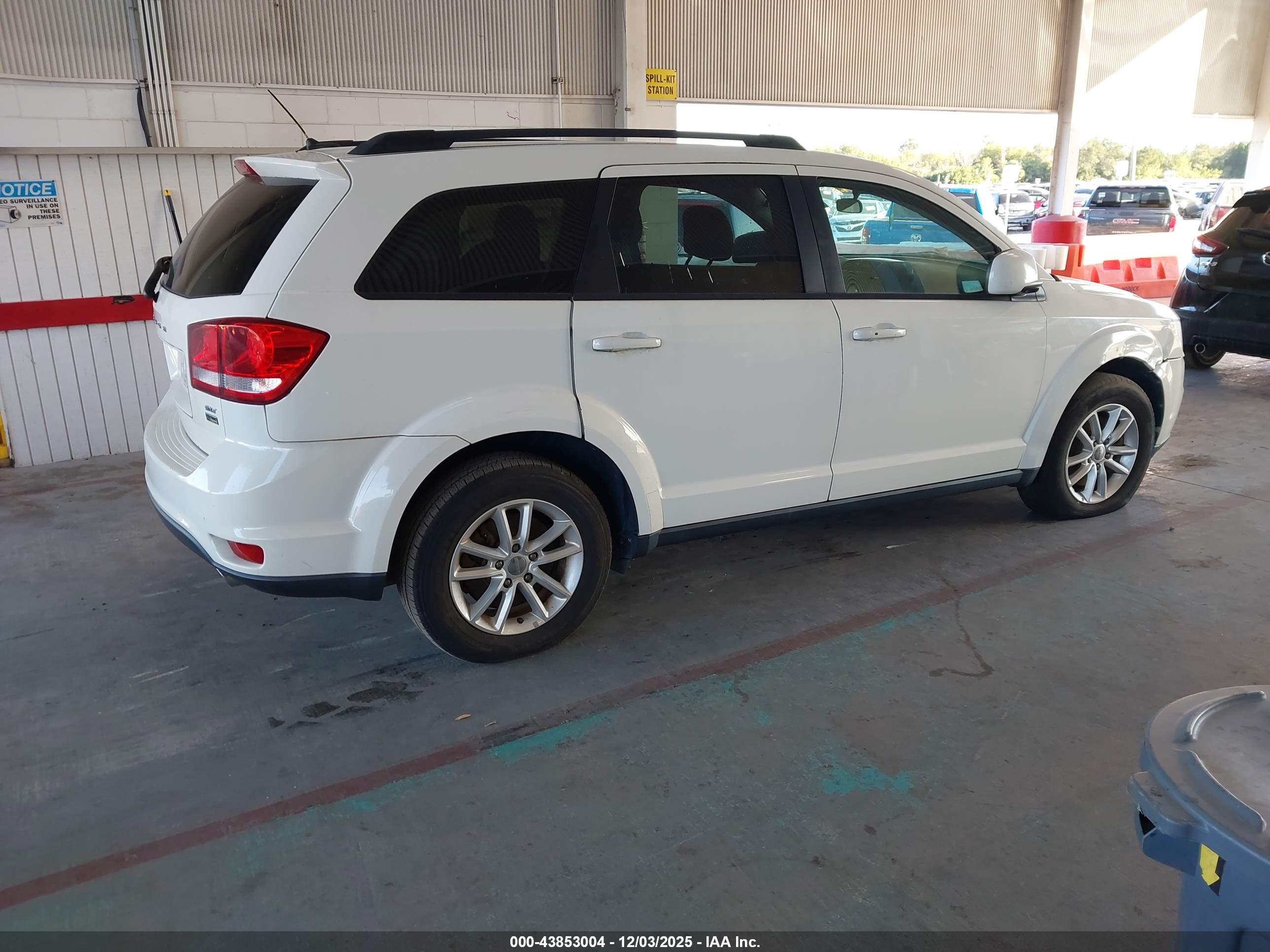 DODGE JOURNEY image 4