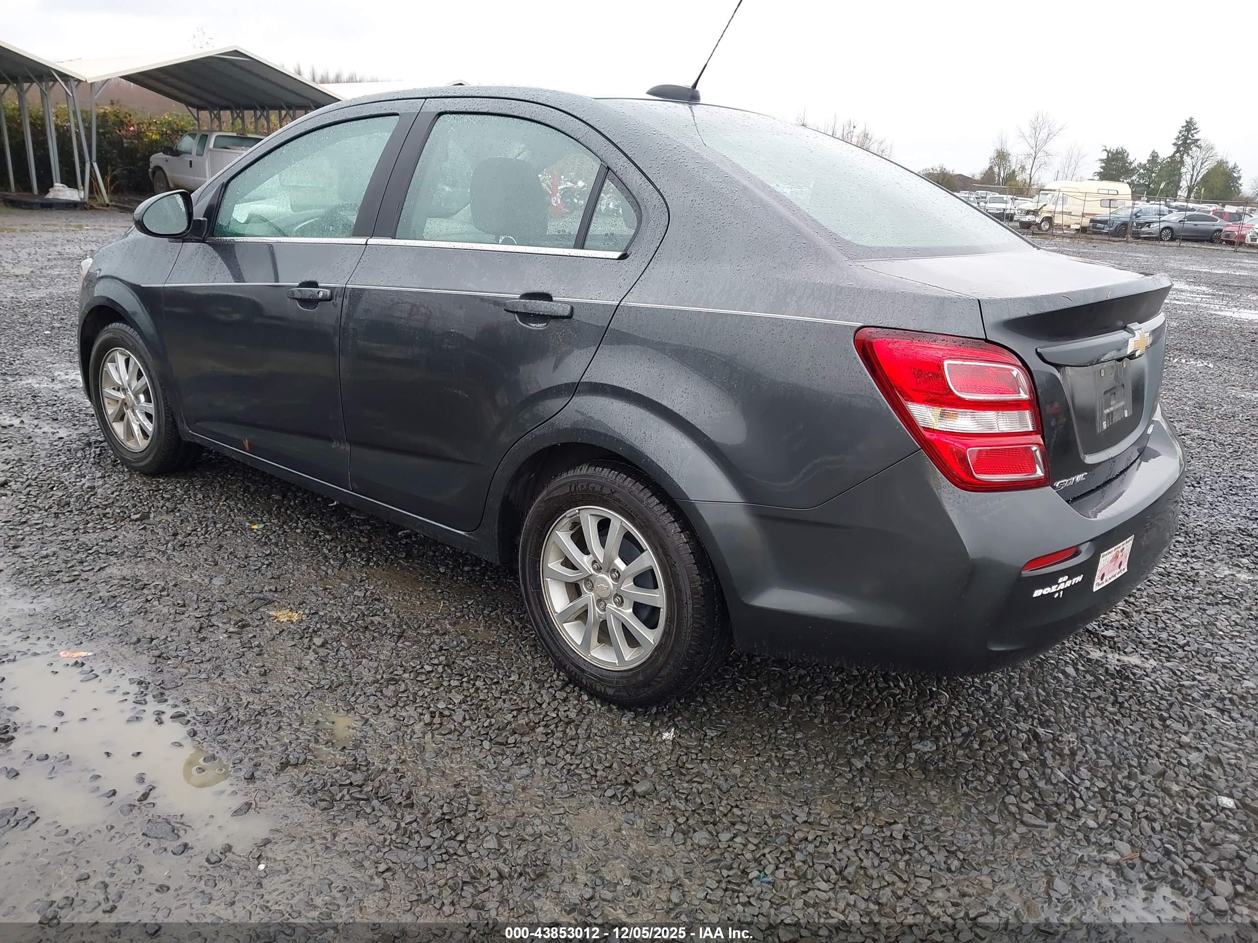 CHEVROLET SONIC image 3