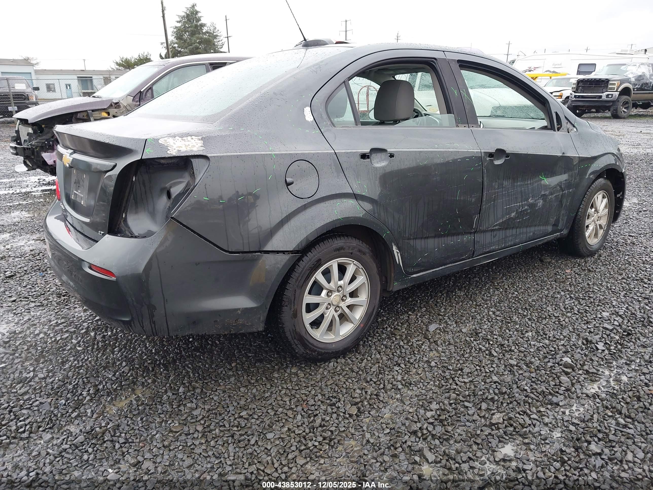 CHEVROLET SONIC image 4
