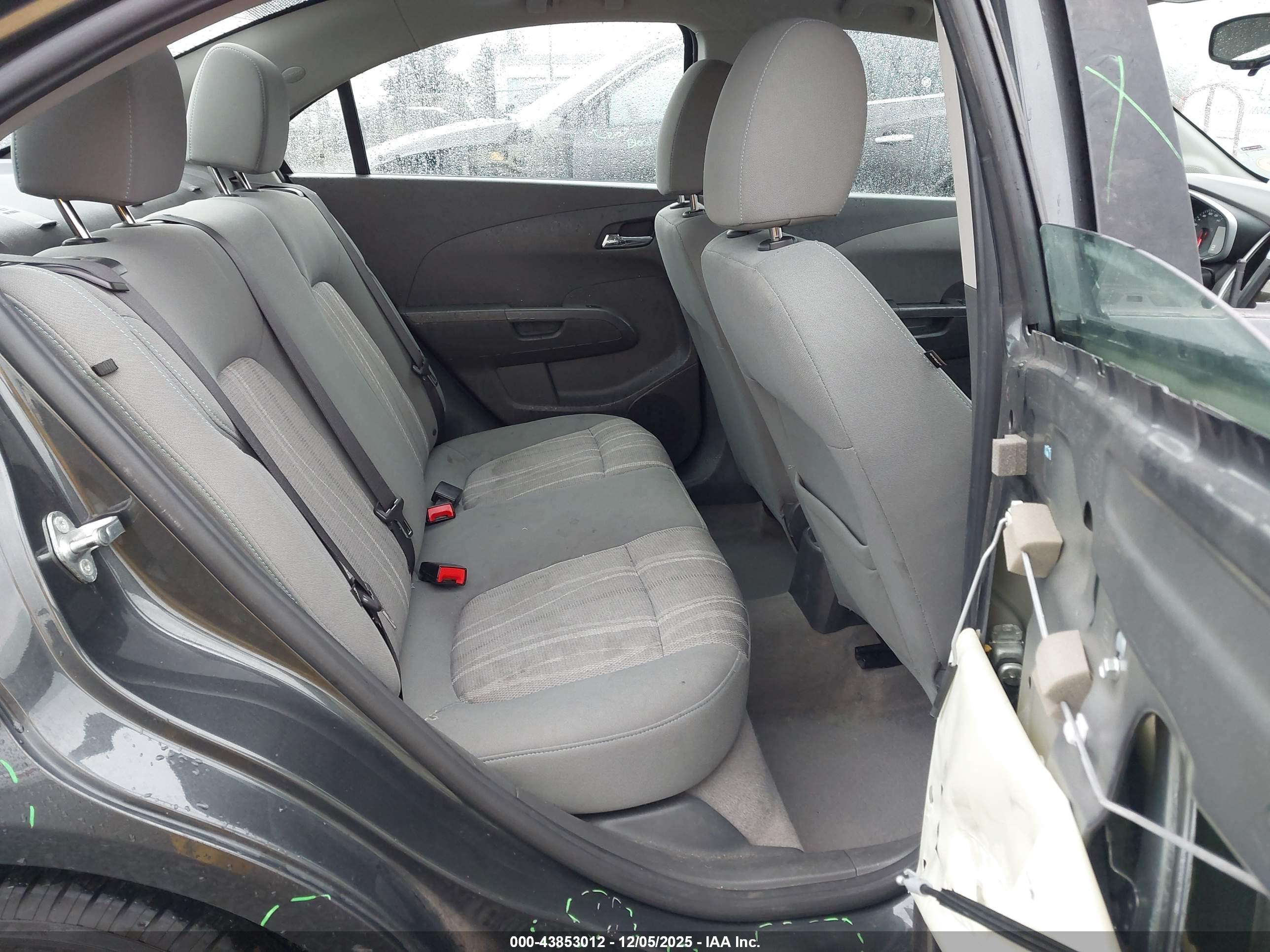 CHEVROLET SONIC image 8