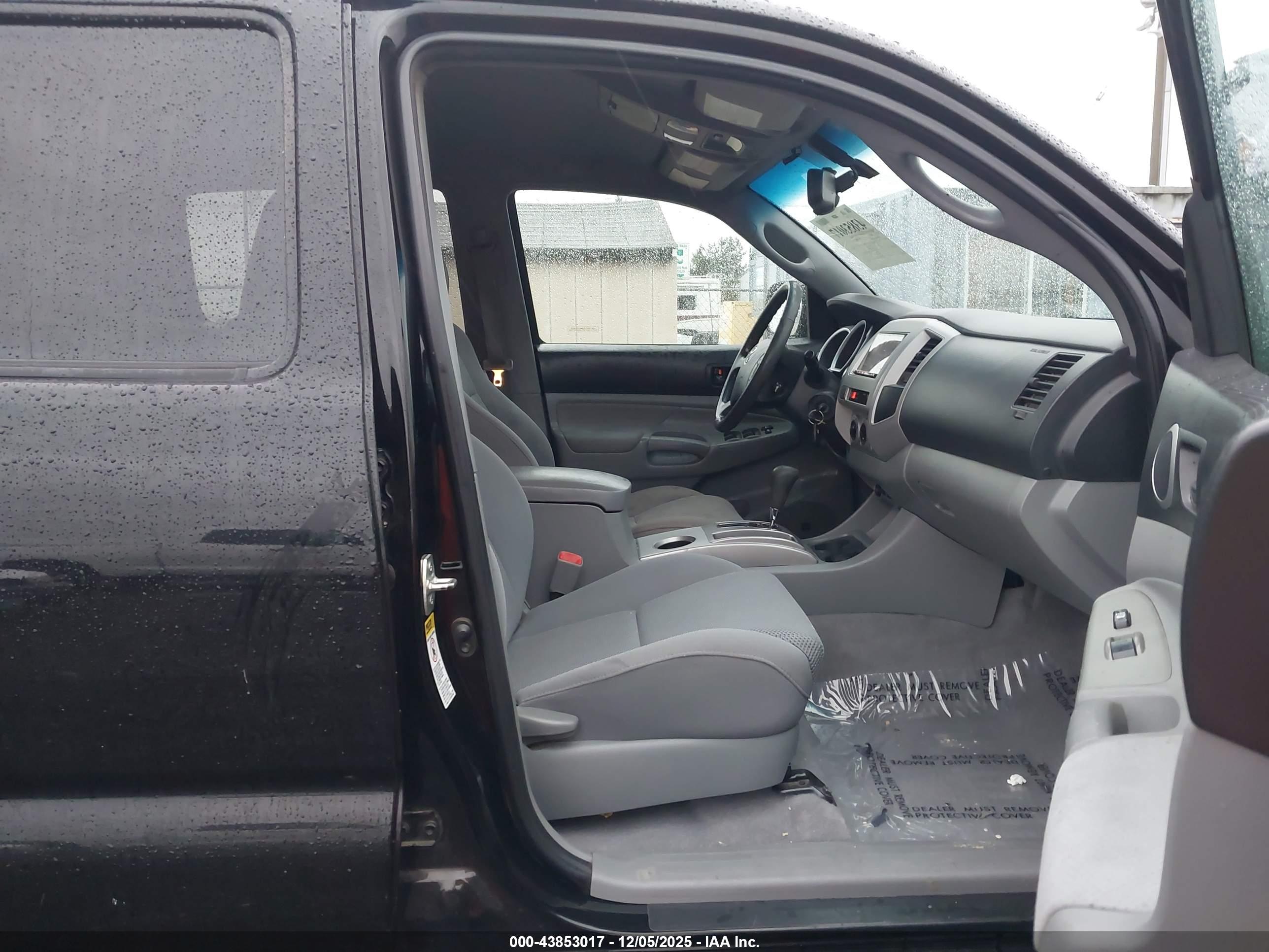 TOYOTA TACOMA image 5