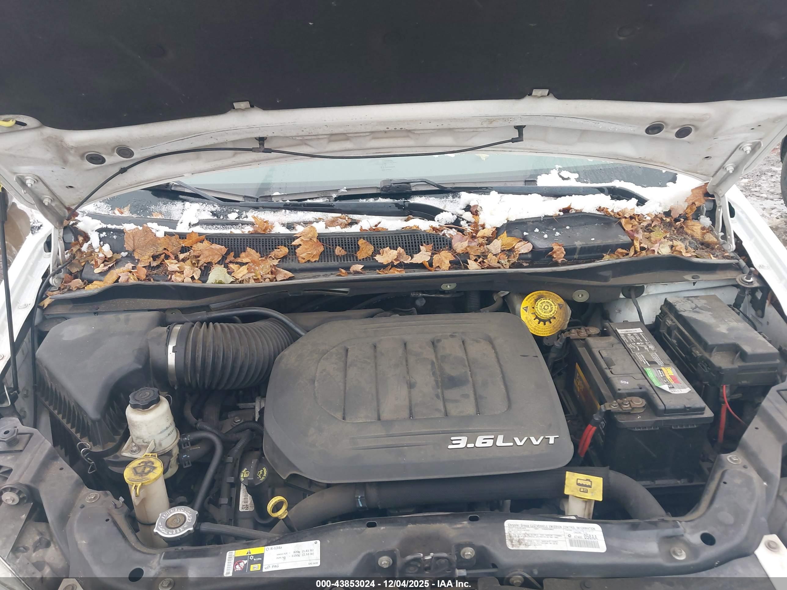 CHRYSLER TOWN image 10