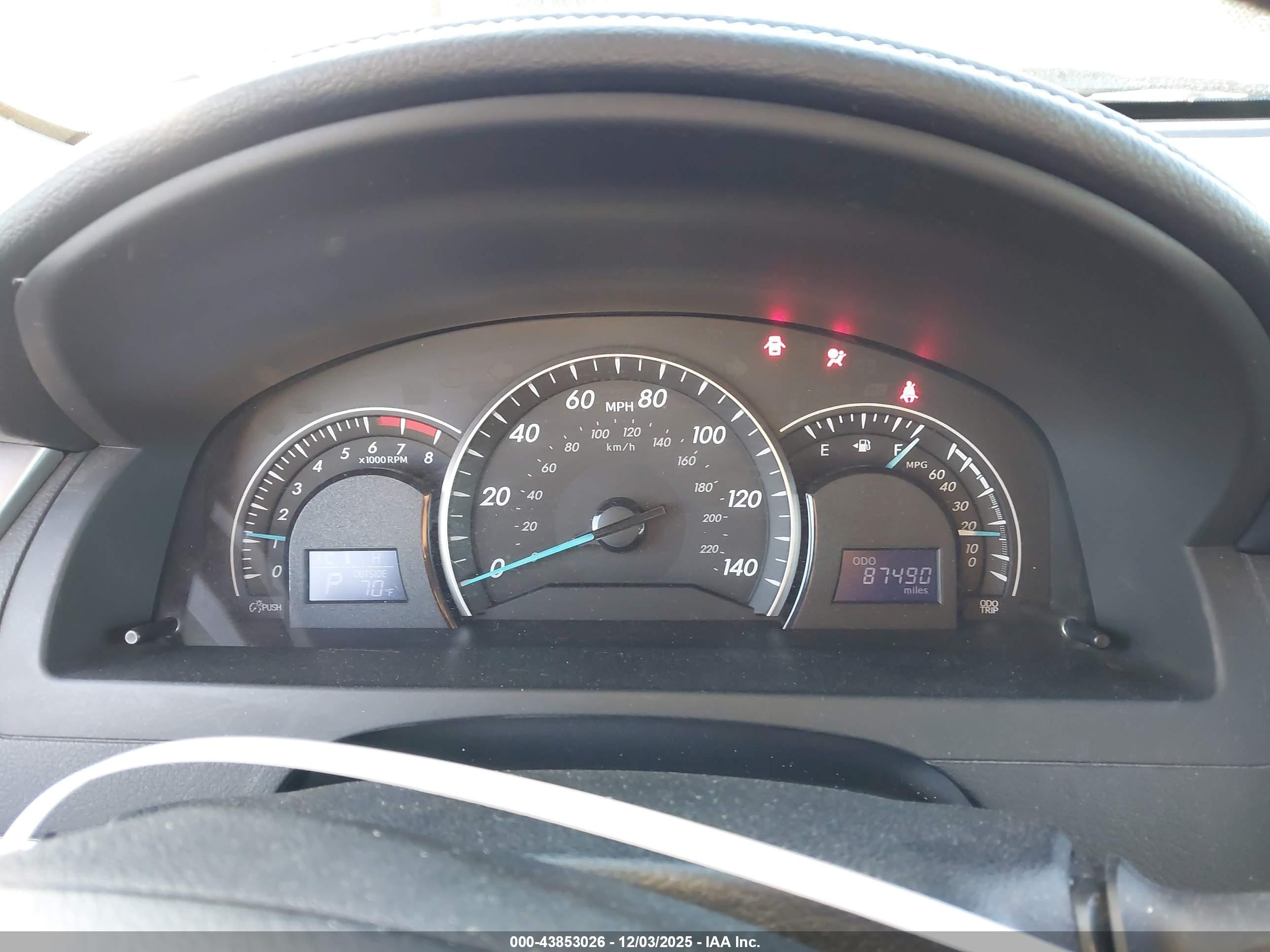 TOYOTA CAMRY image 7