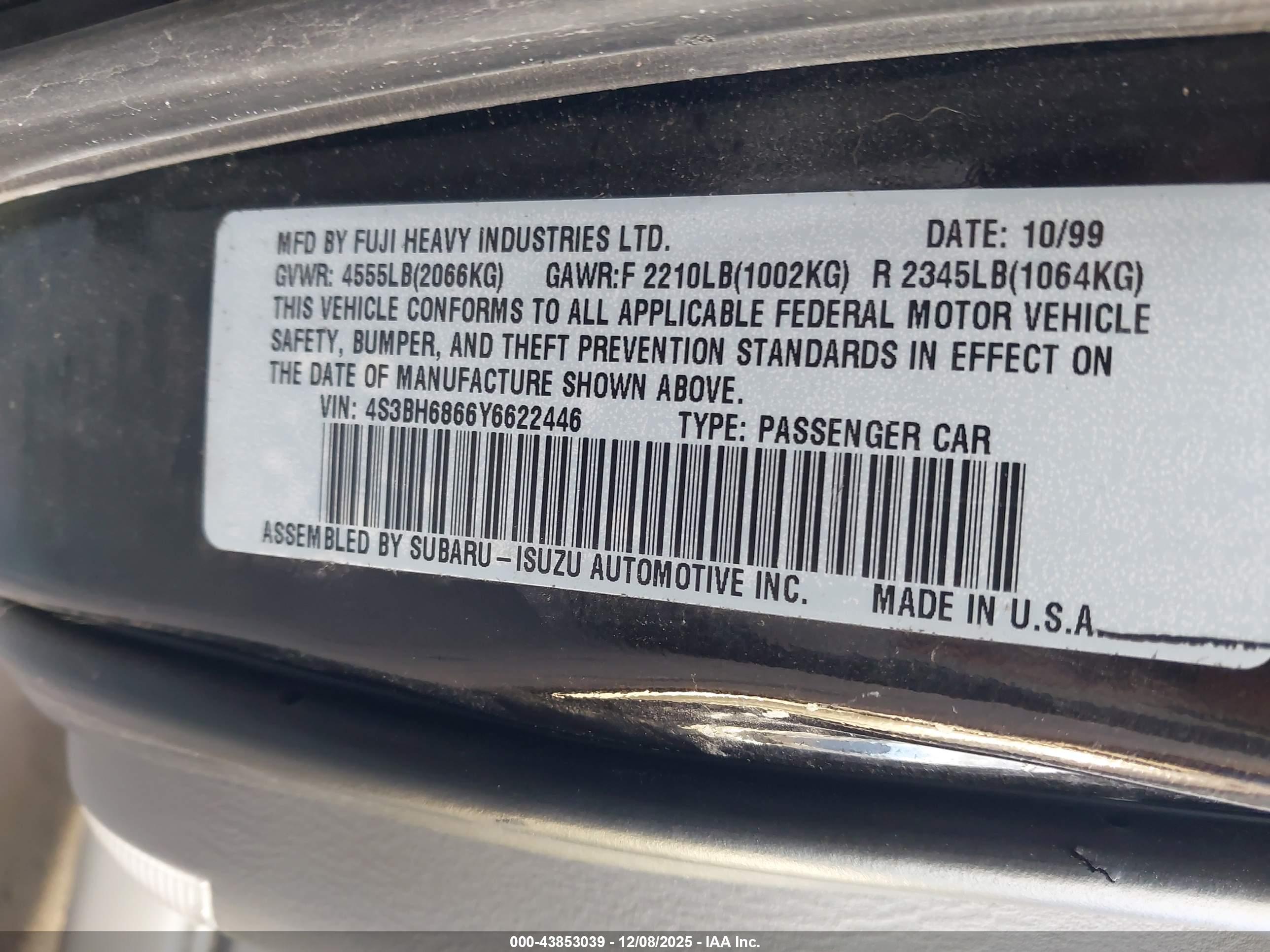 SUBARU OUTBACK image 9