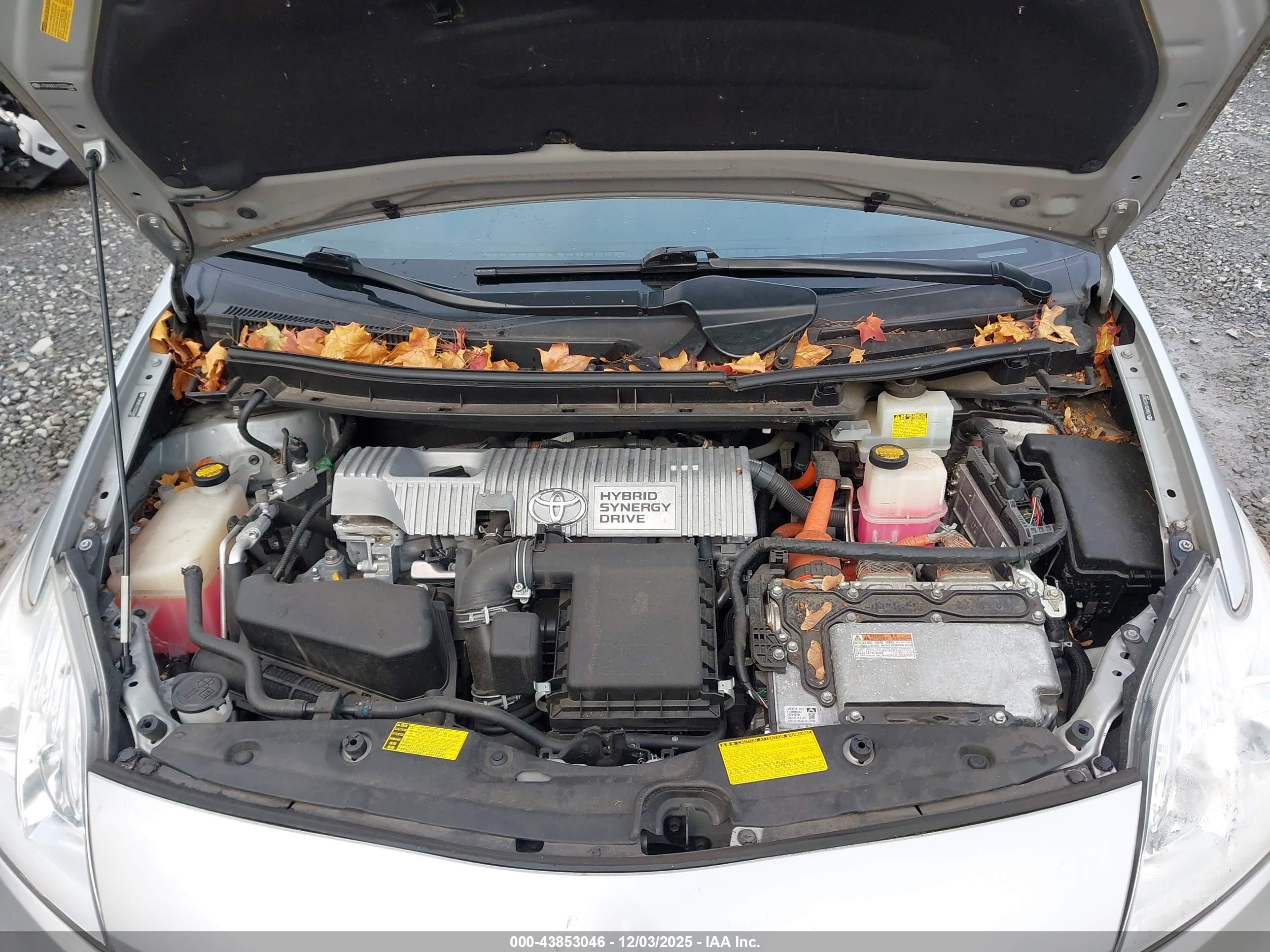 TOYOTA PRIUS image 10