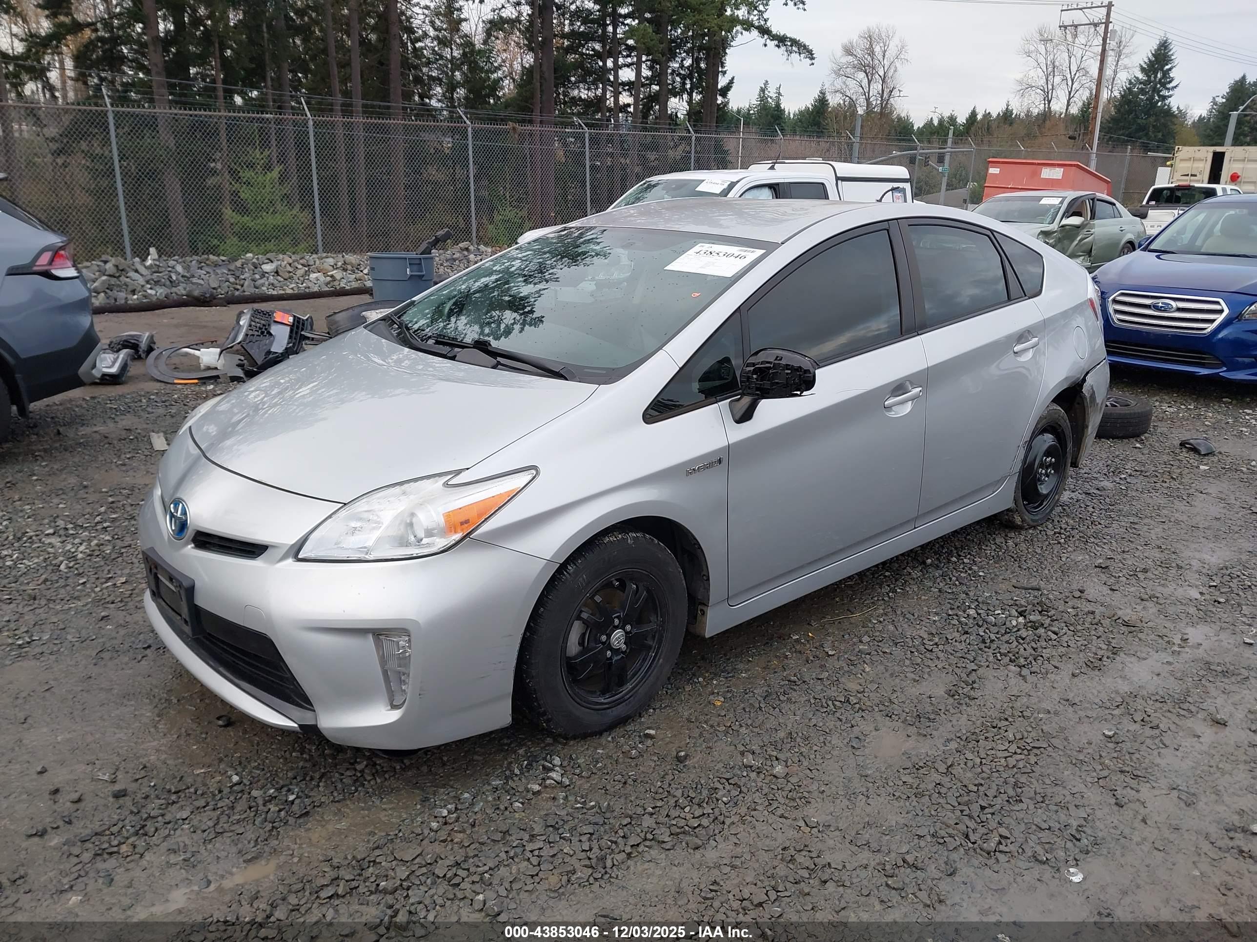 TOYOTA PRIUS image 2