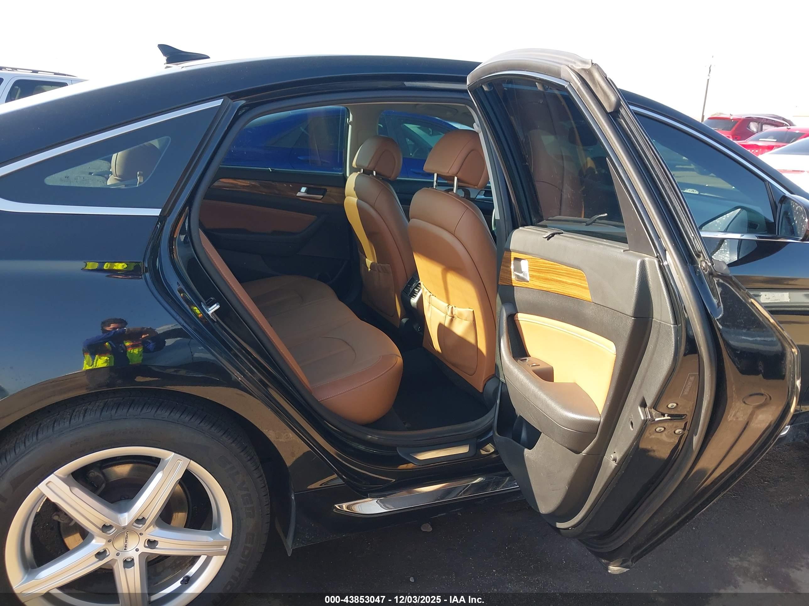 HYUNDAI SONATA image 8