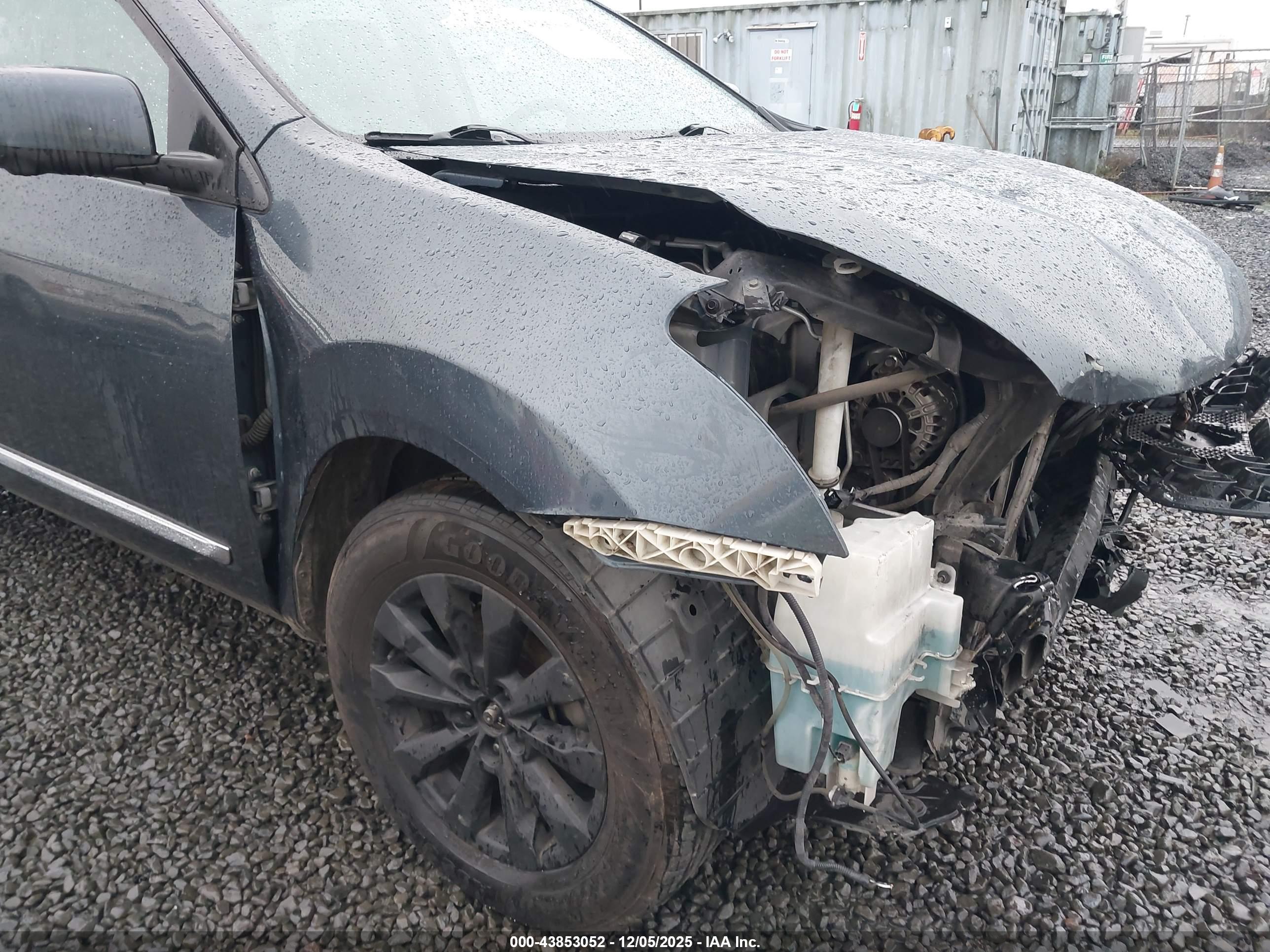 NISSAN ROGUE image 6