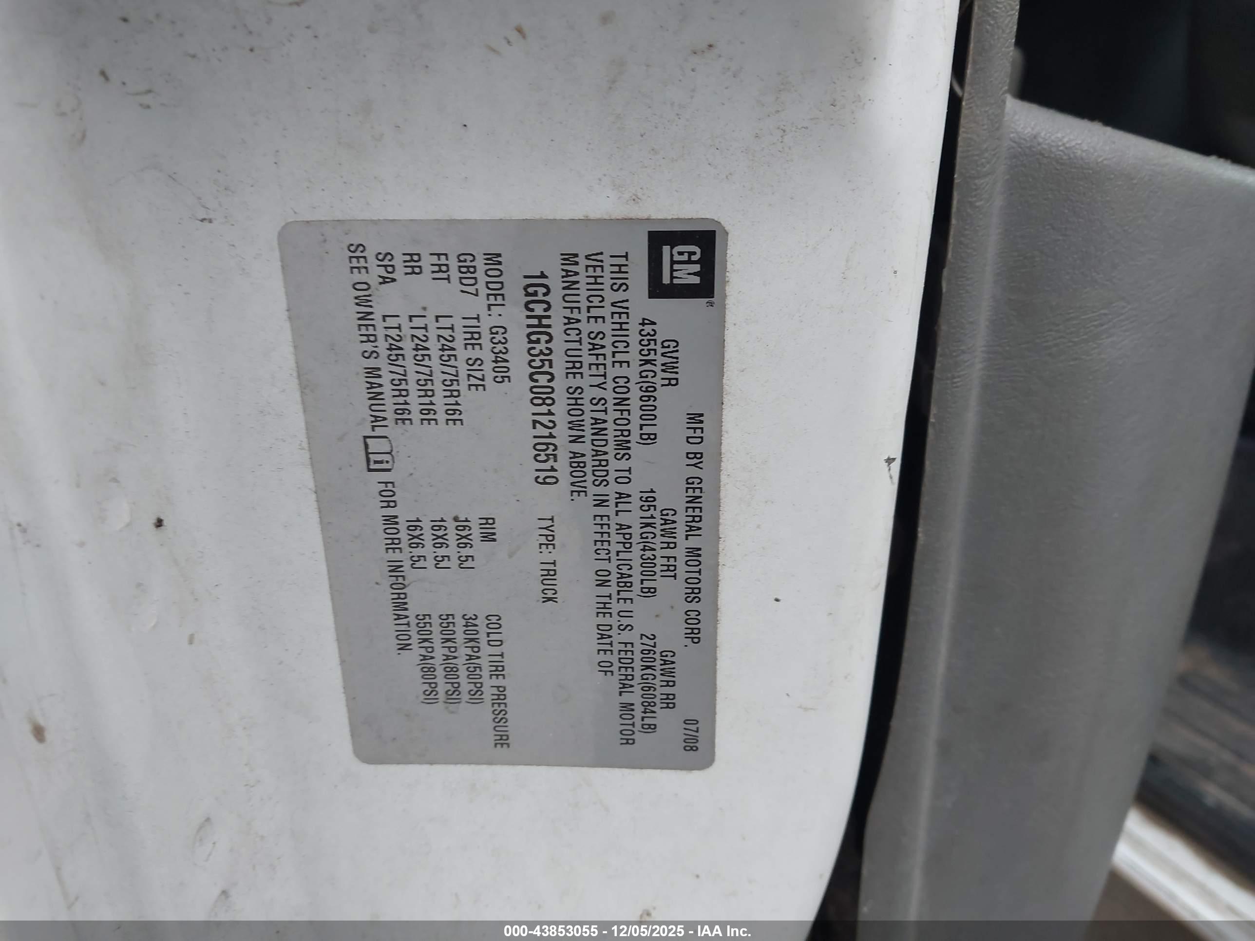CHEVROLET EXPRESS image 9