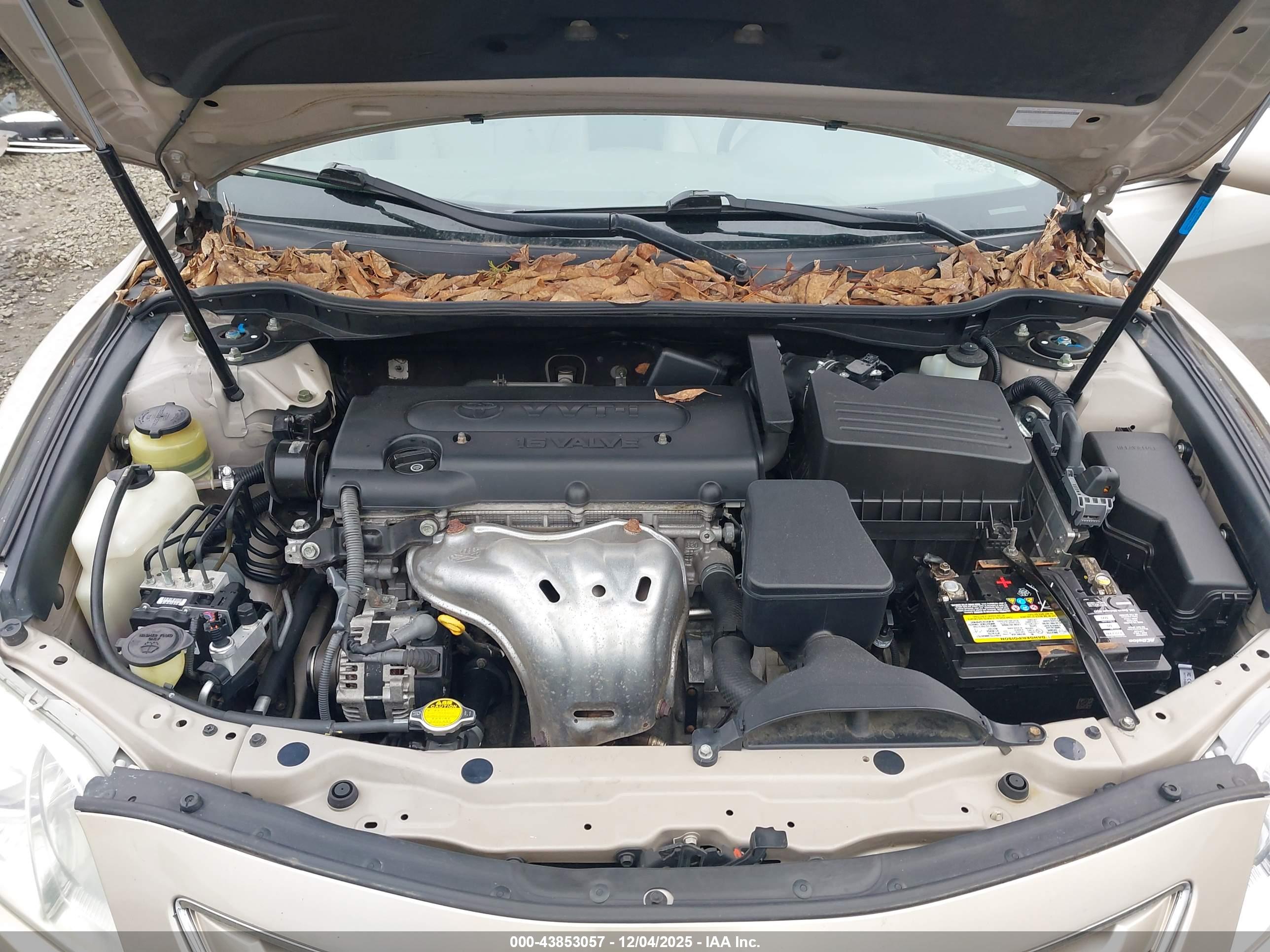 TOYOTA CAMRY image 10