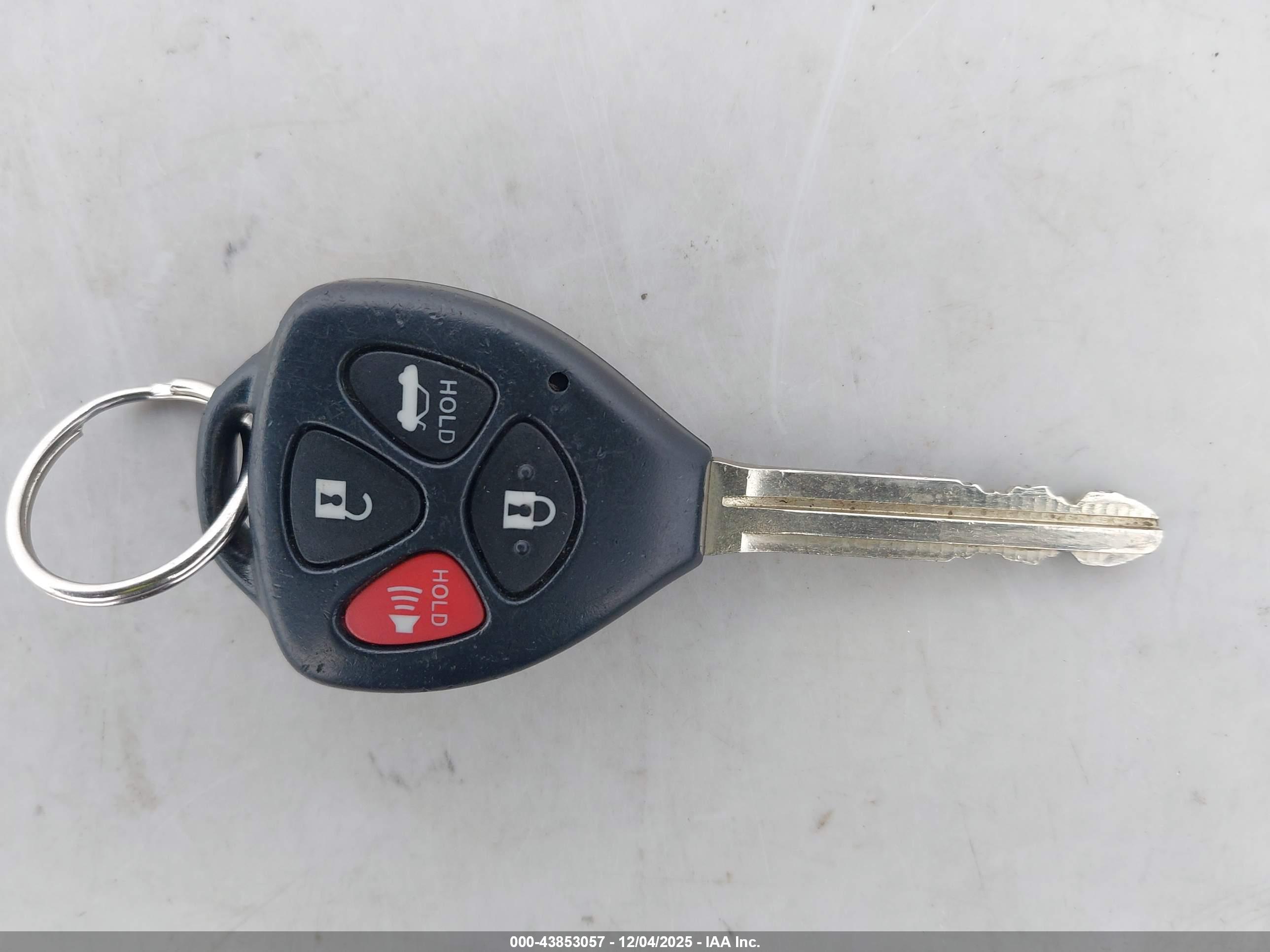 TOYOTA CAMRY image 11