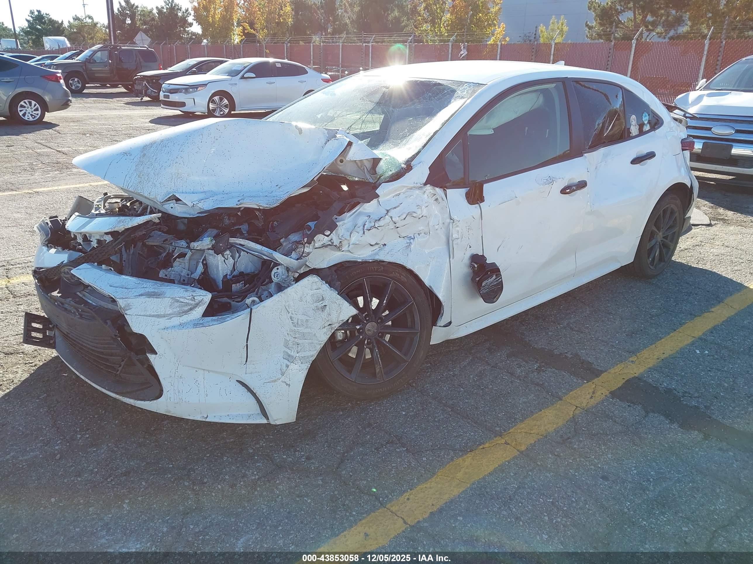 TOYOTA COROLLA image 2