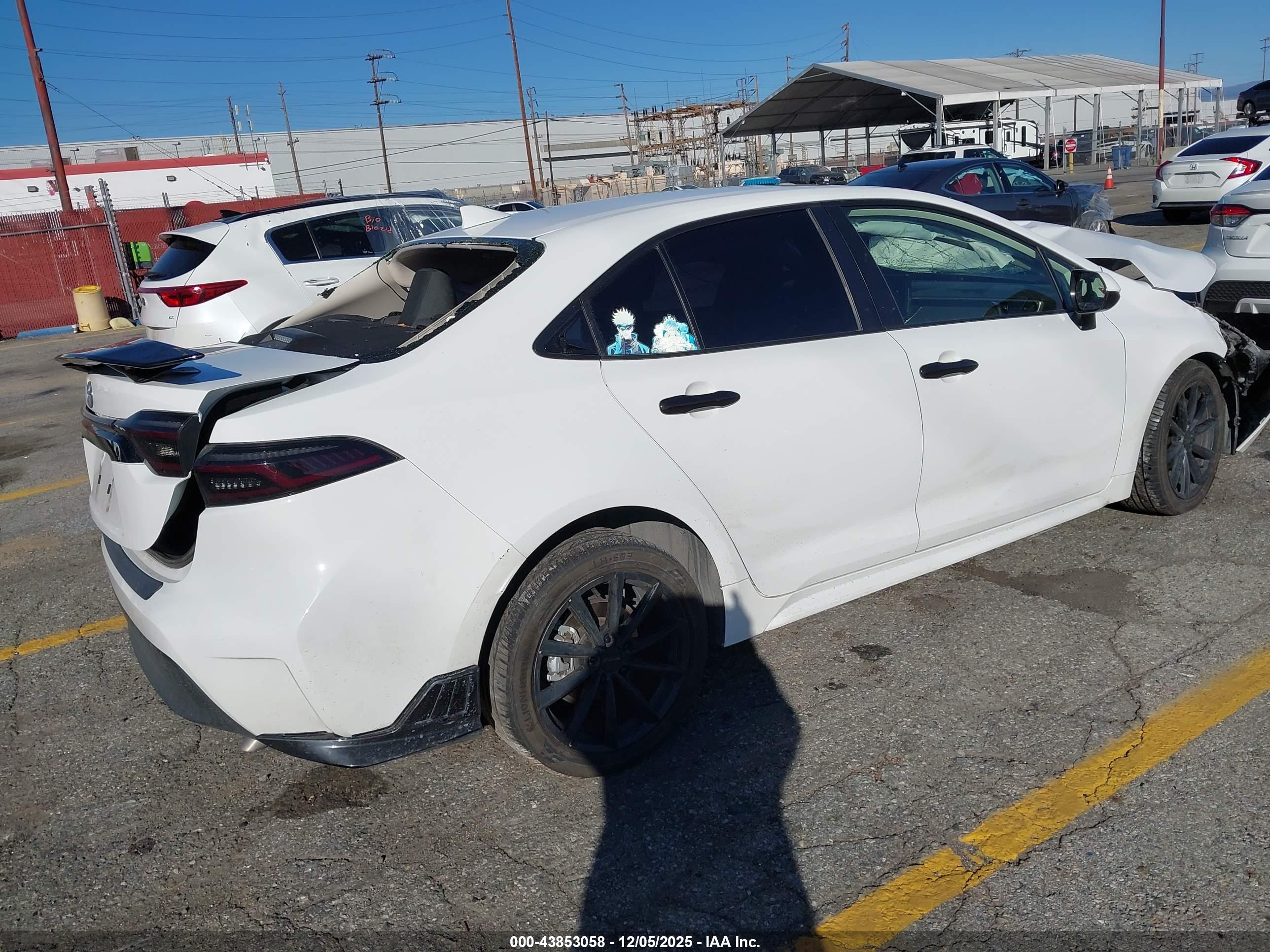 TOYOTA COROLLA image 4