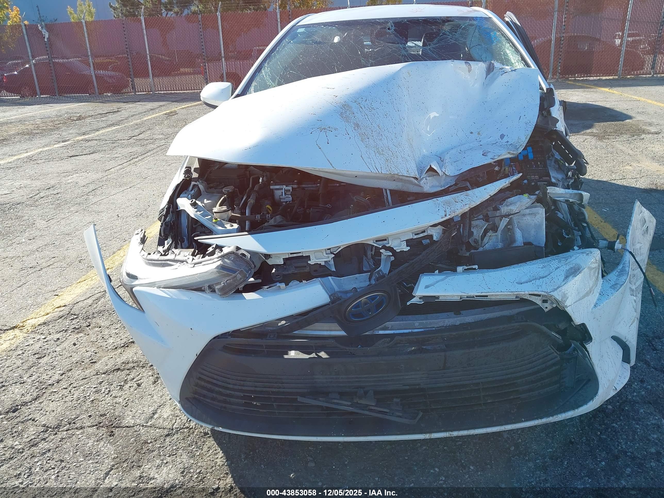 TOYOTA COROLLA image 6