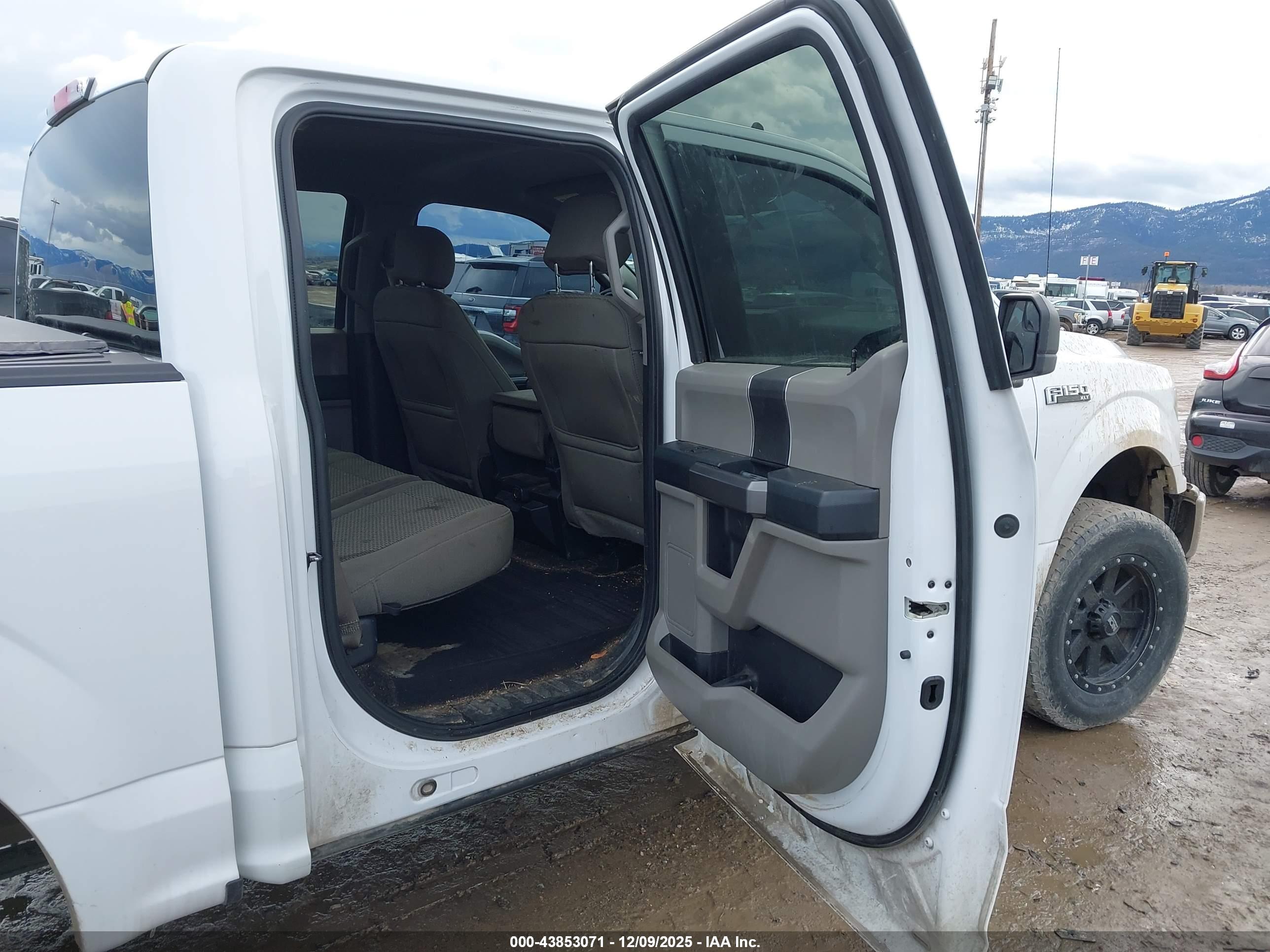 FORD F-150 image 8