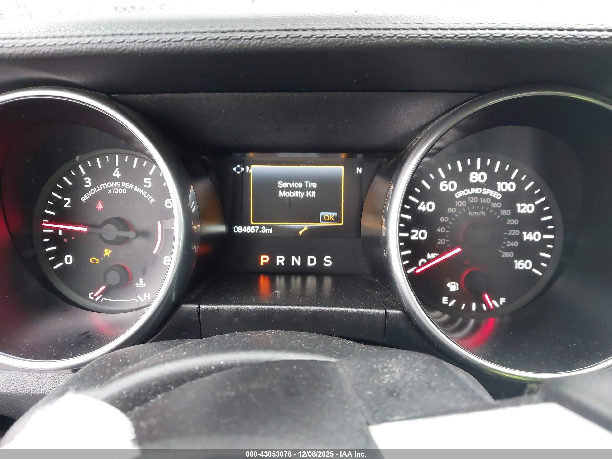 FORD MUSTANG image 7