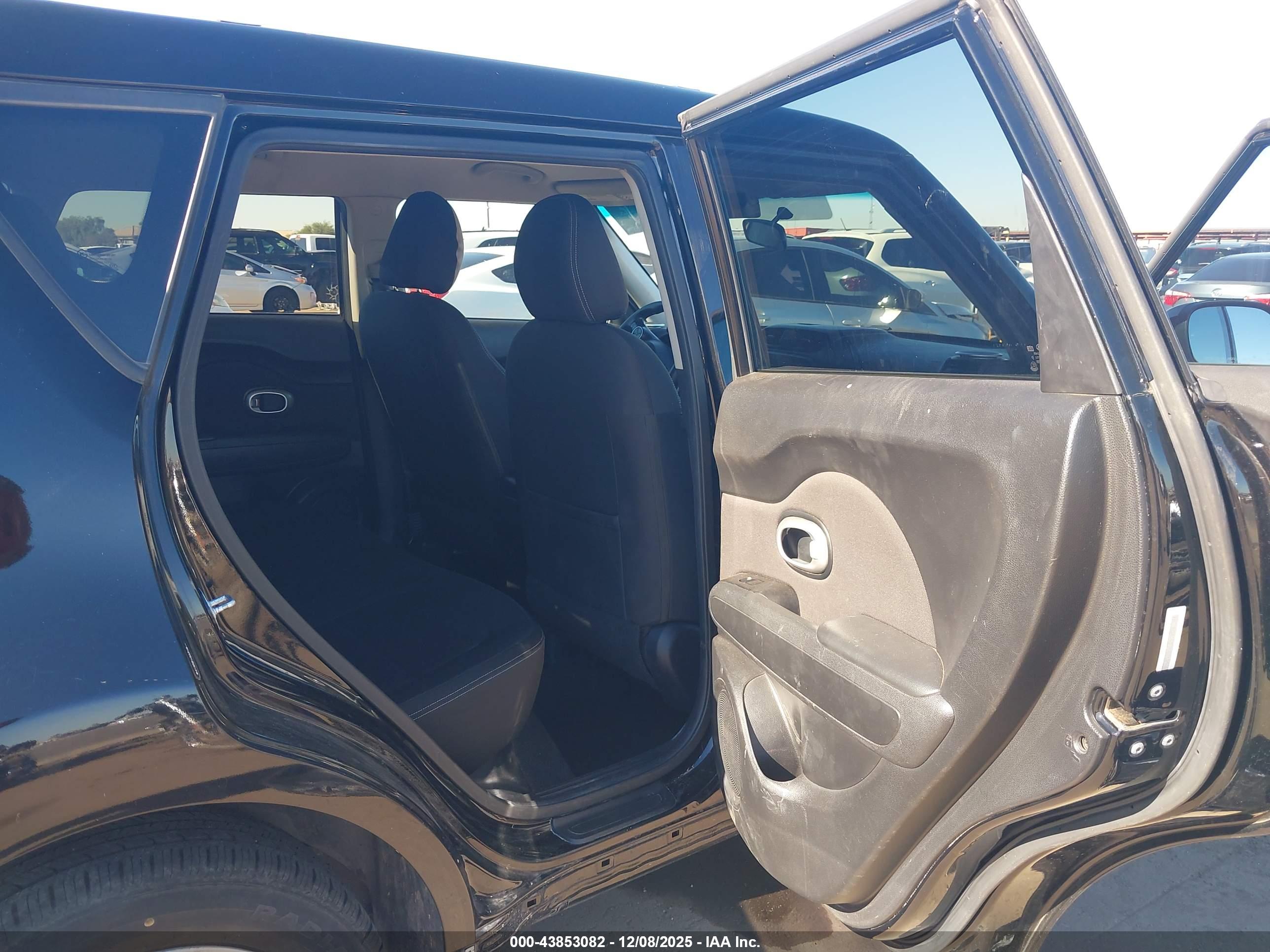 KIA SOUL image 8