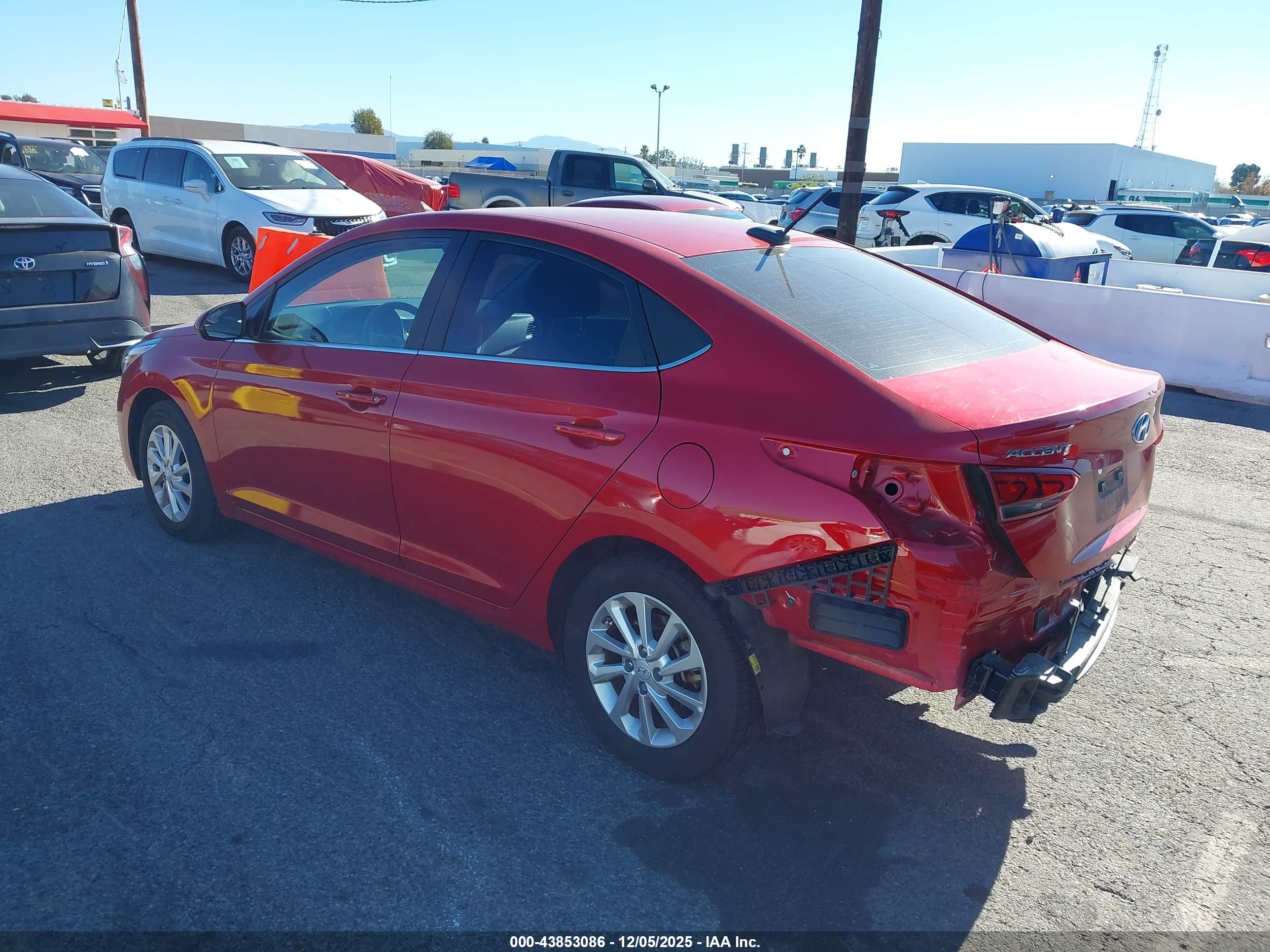 HYUNDAI ACCENT image 3