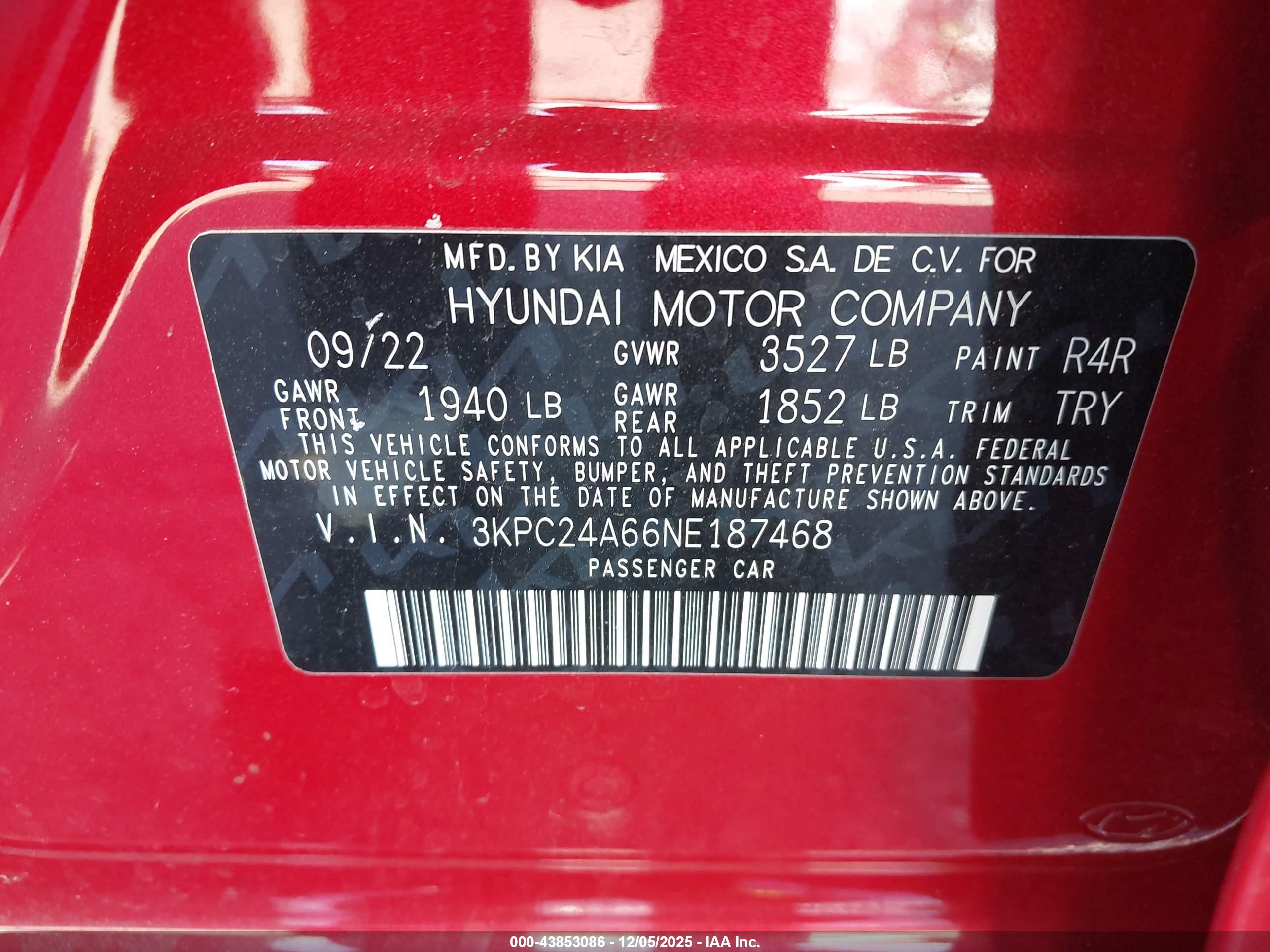 HYUNDAI ACCENT image 9