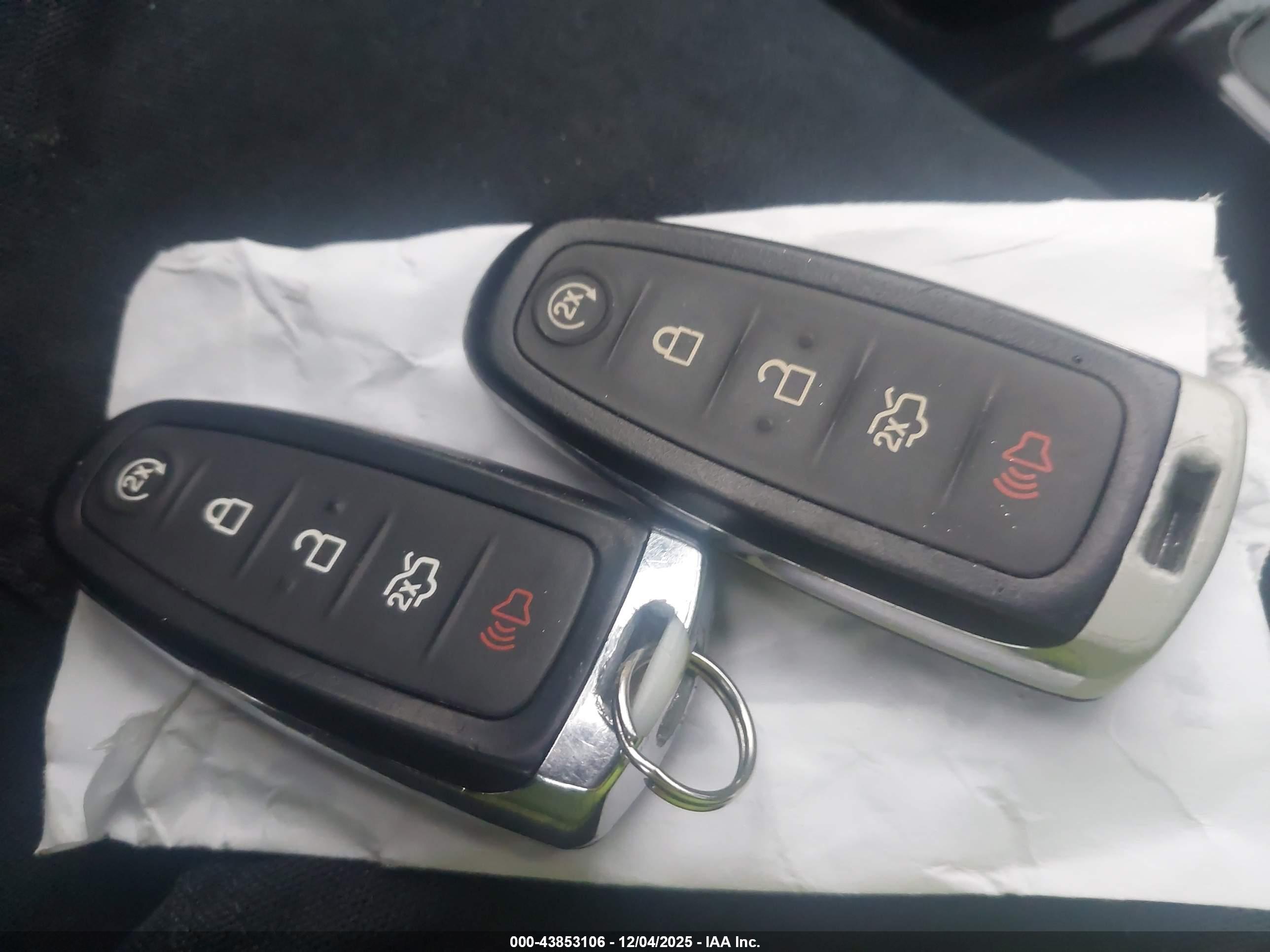 FORD ESCAPE image 11