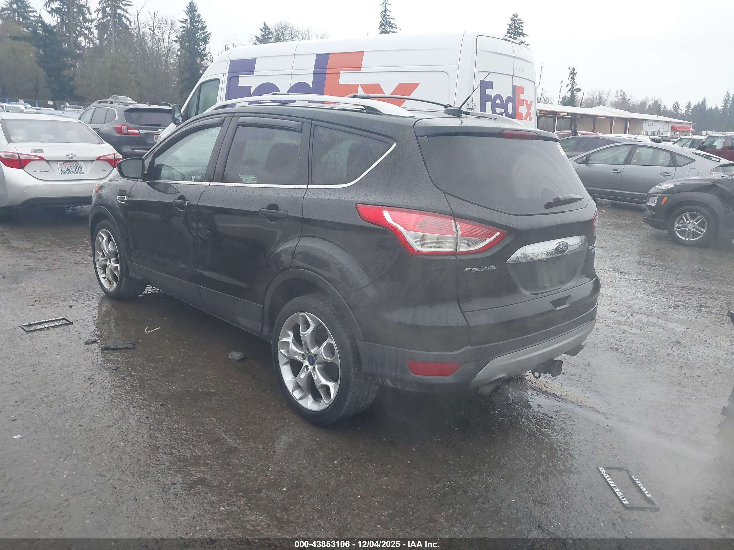 FORD ESCAPE image 3