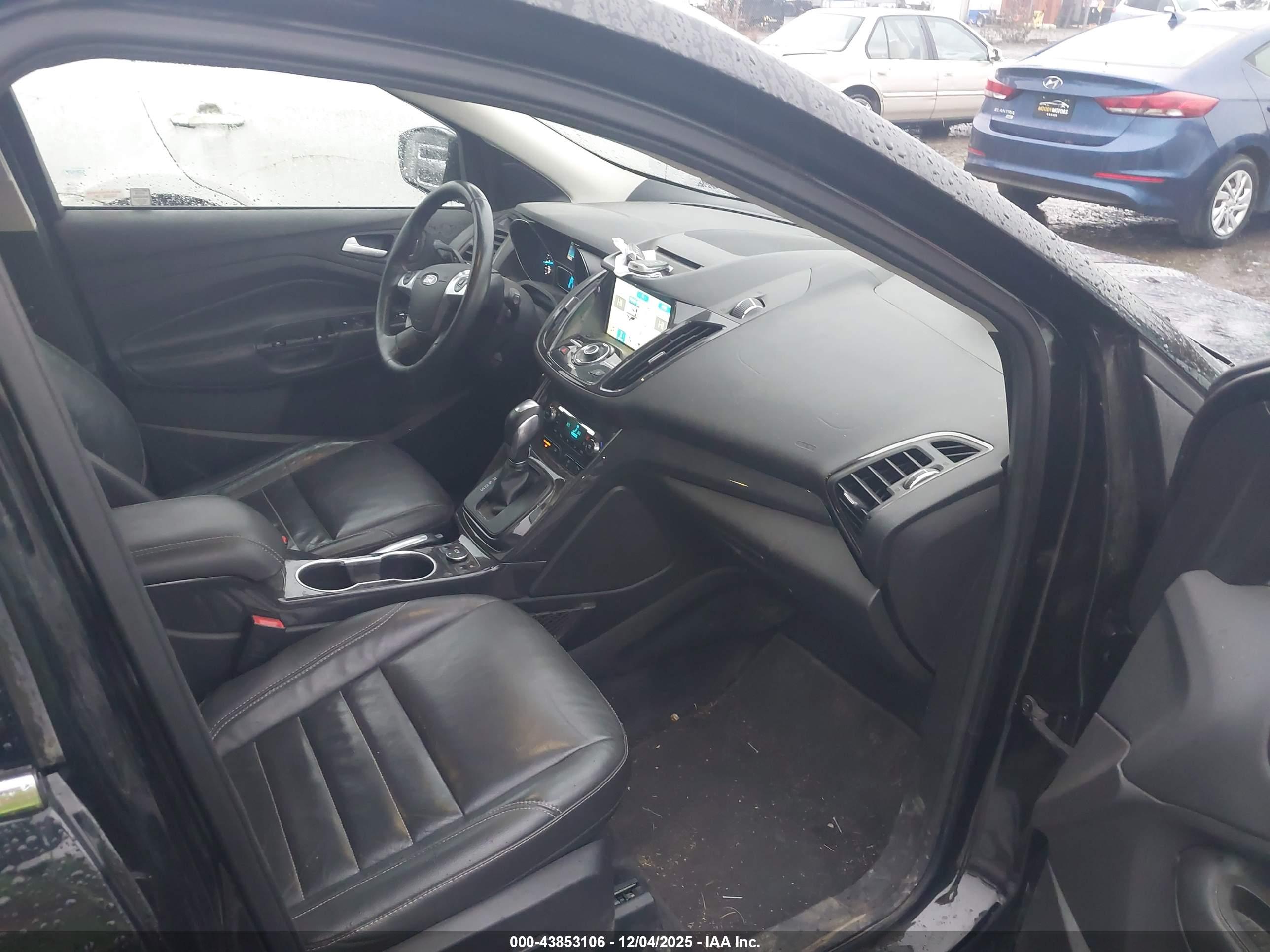 FORD ESCAPE image 5