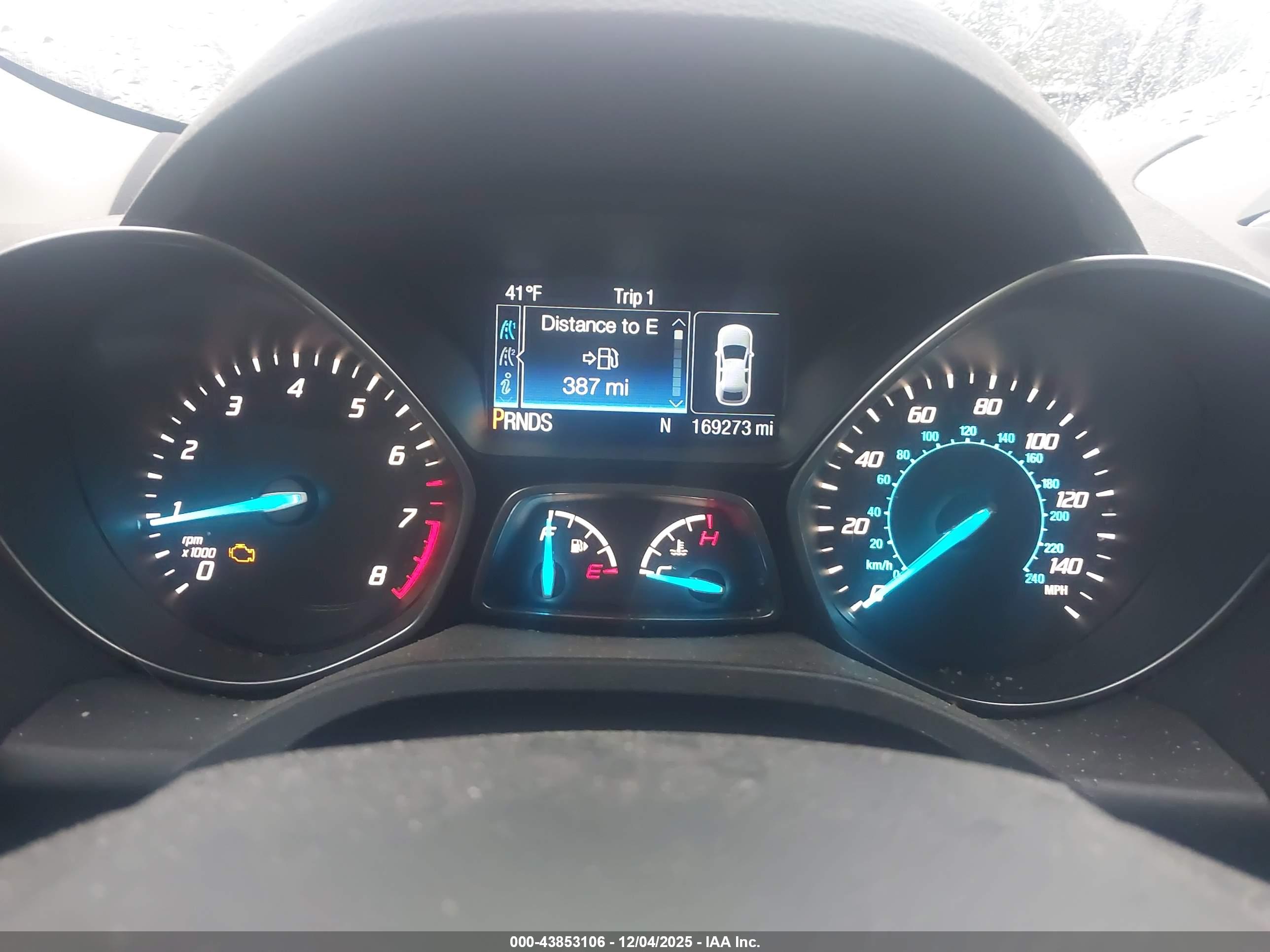 FORD ESCAPE image 7