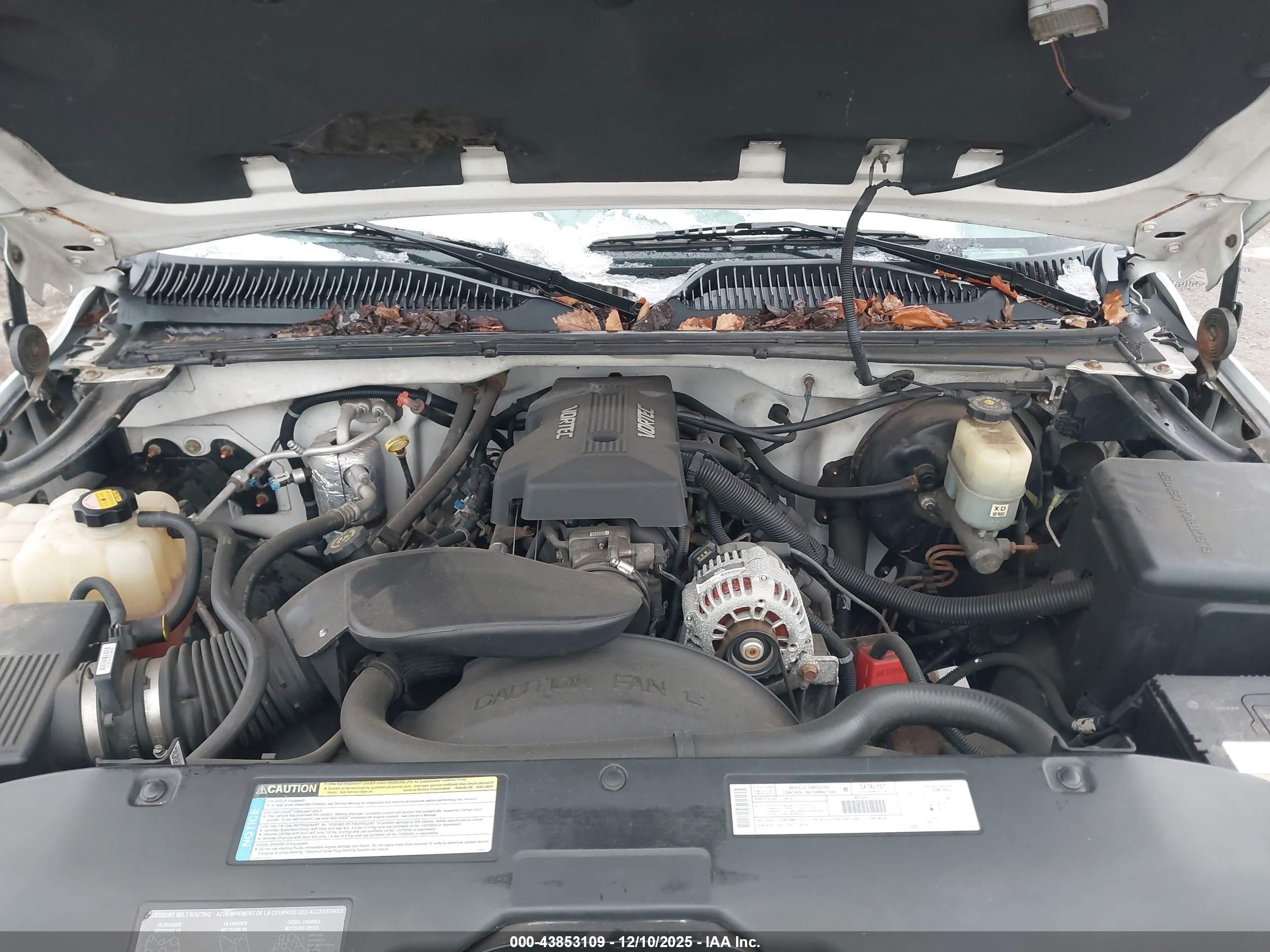 CHEVROLET SILVERADO image 10