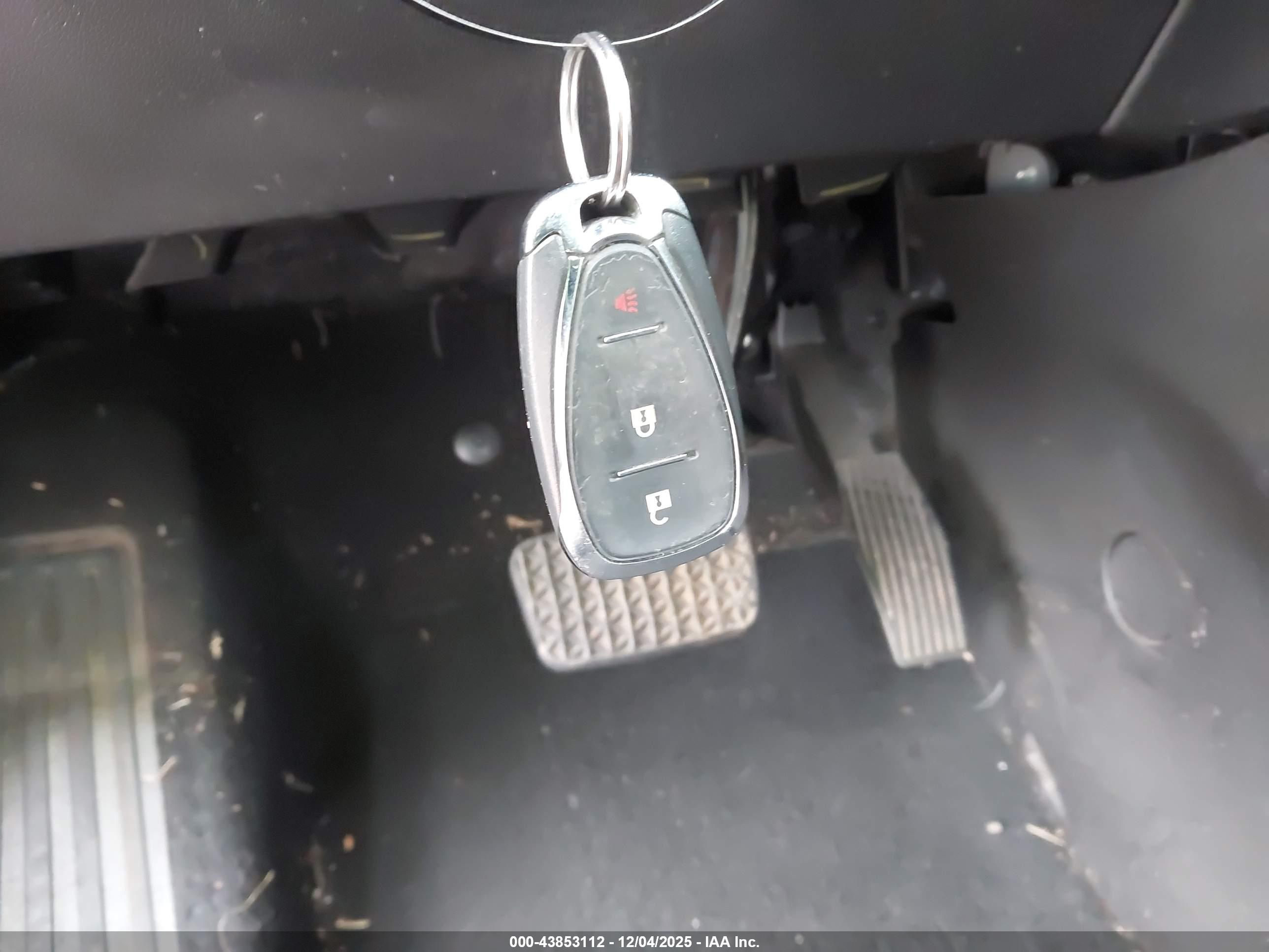 CHEVROLET EQUINOX image 11