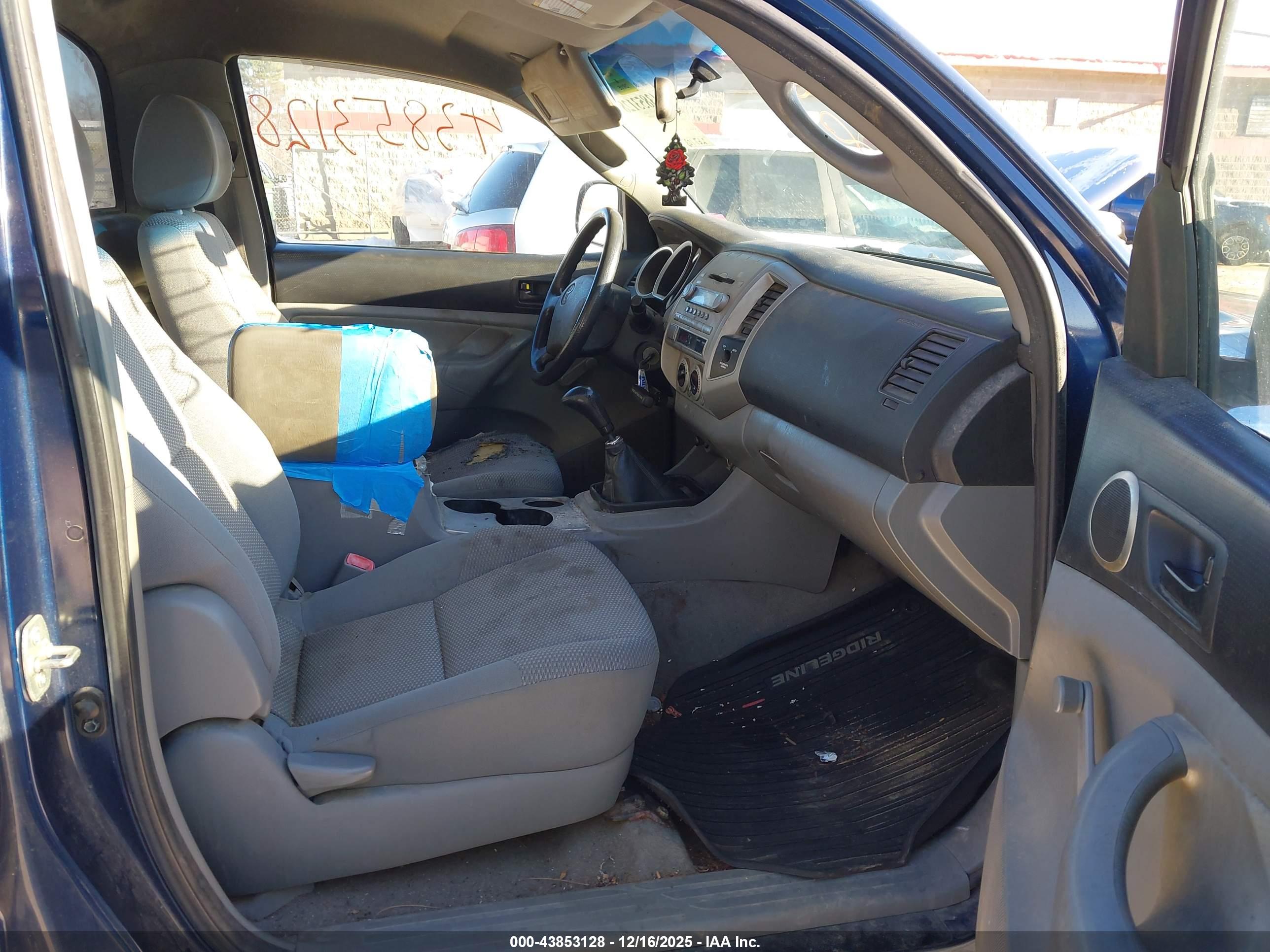 TOYOTA TACOMA image 5