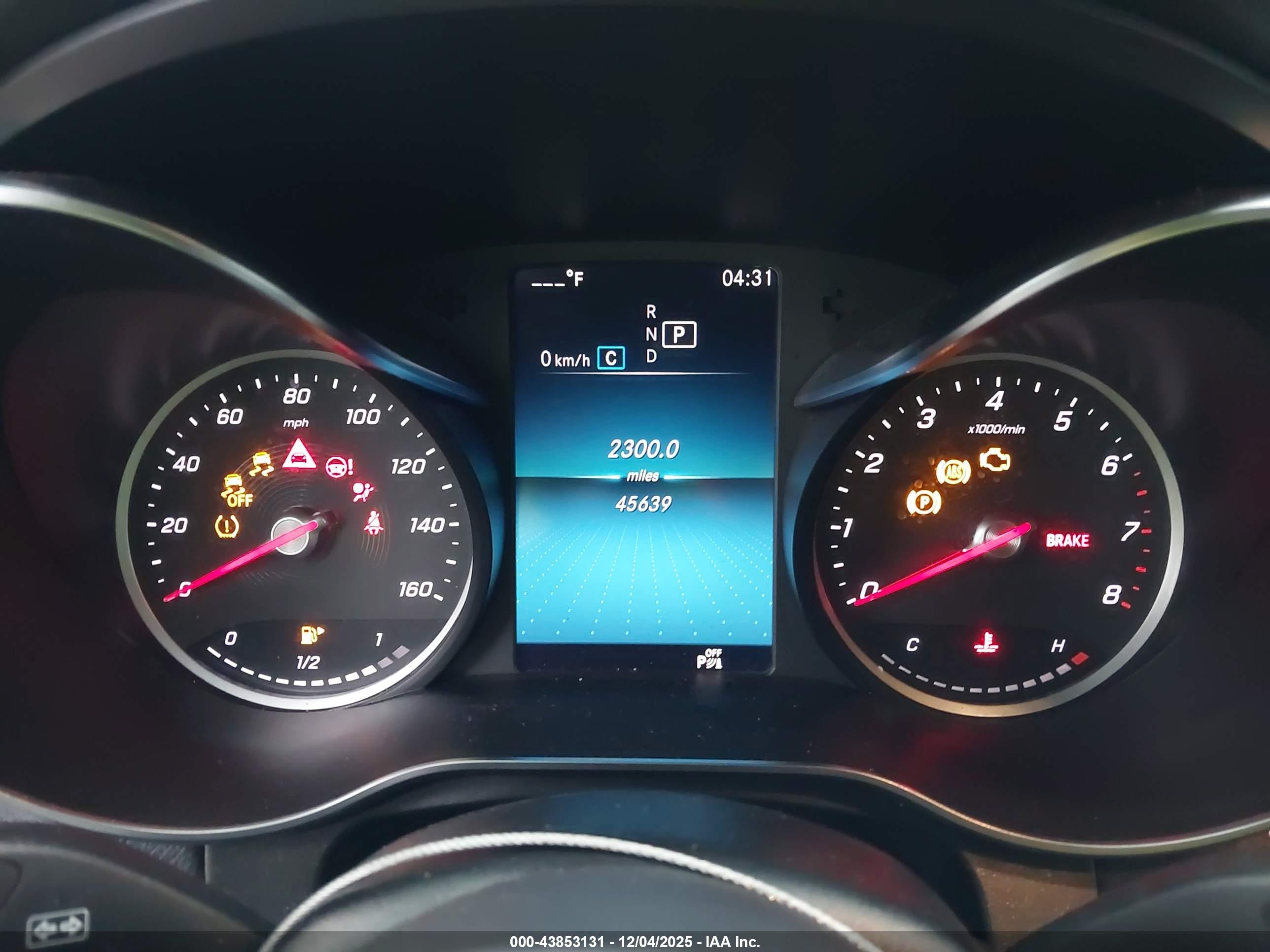 MERCEDES-BENZ GLC image 7