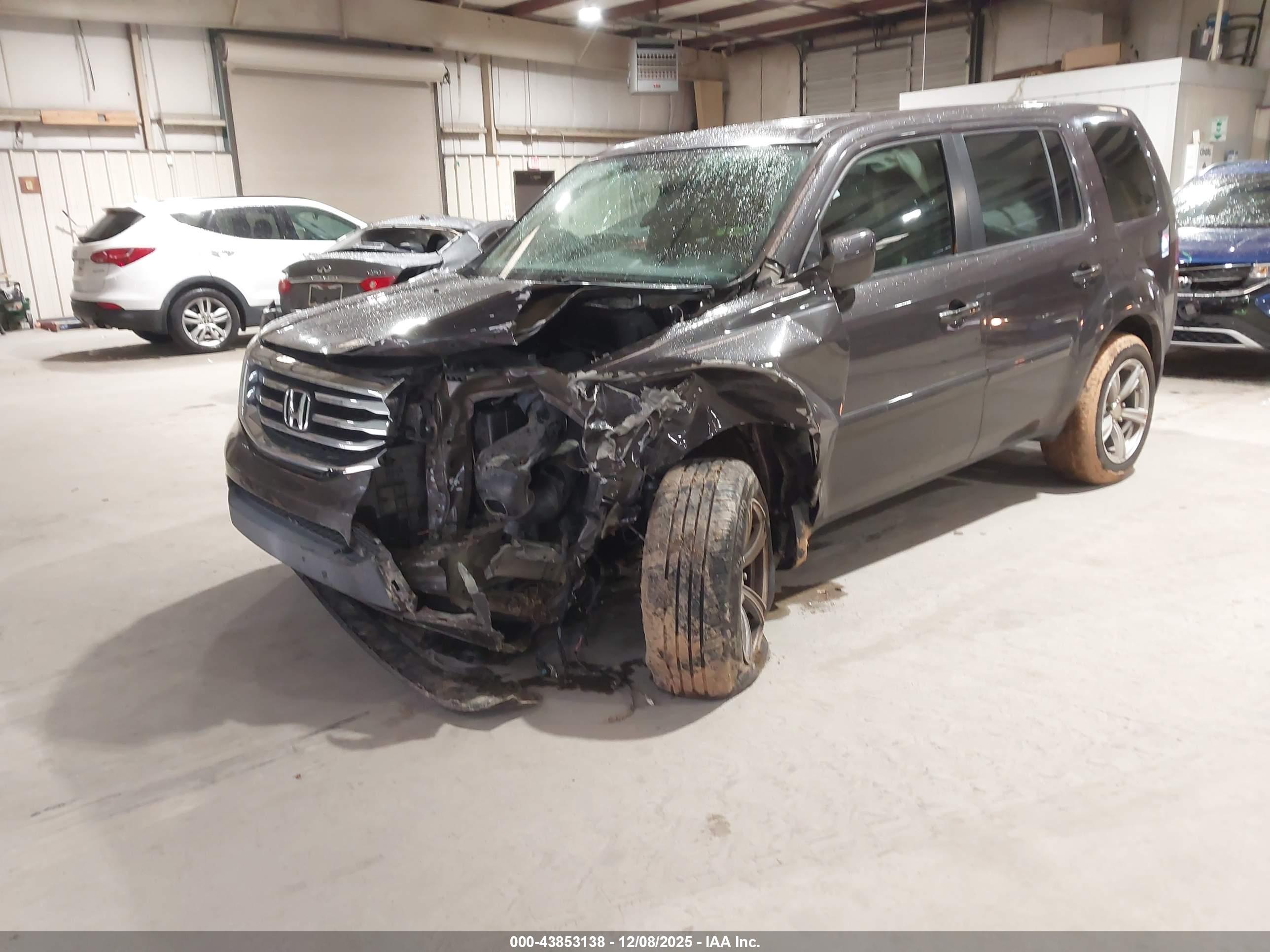 HONDA PILOT image 2