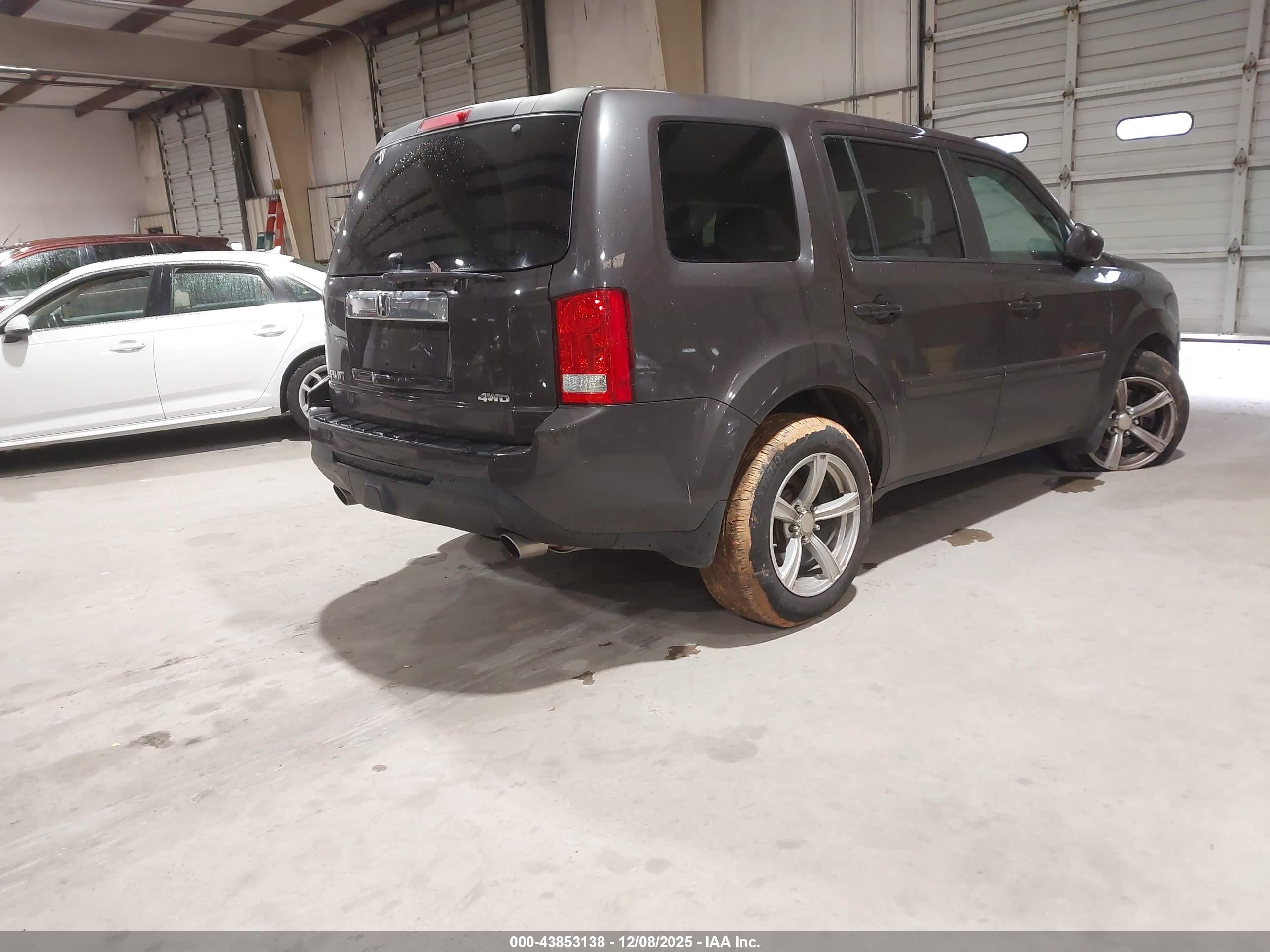 HONDA PILOT image 4