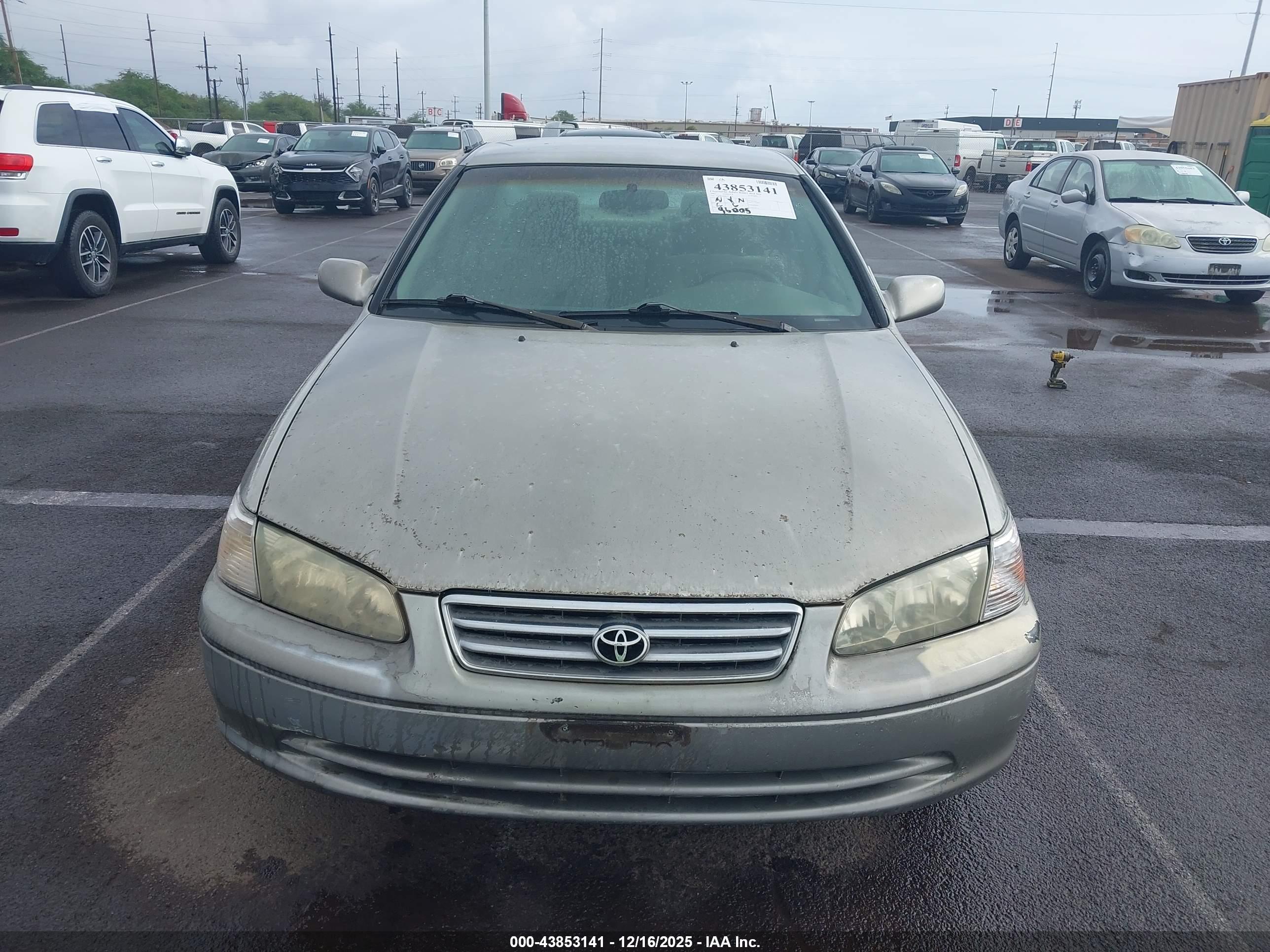 TOYOTA CAMRY image 6