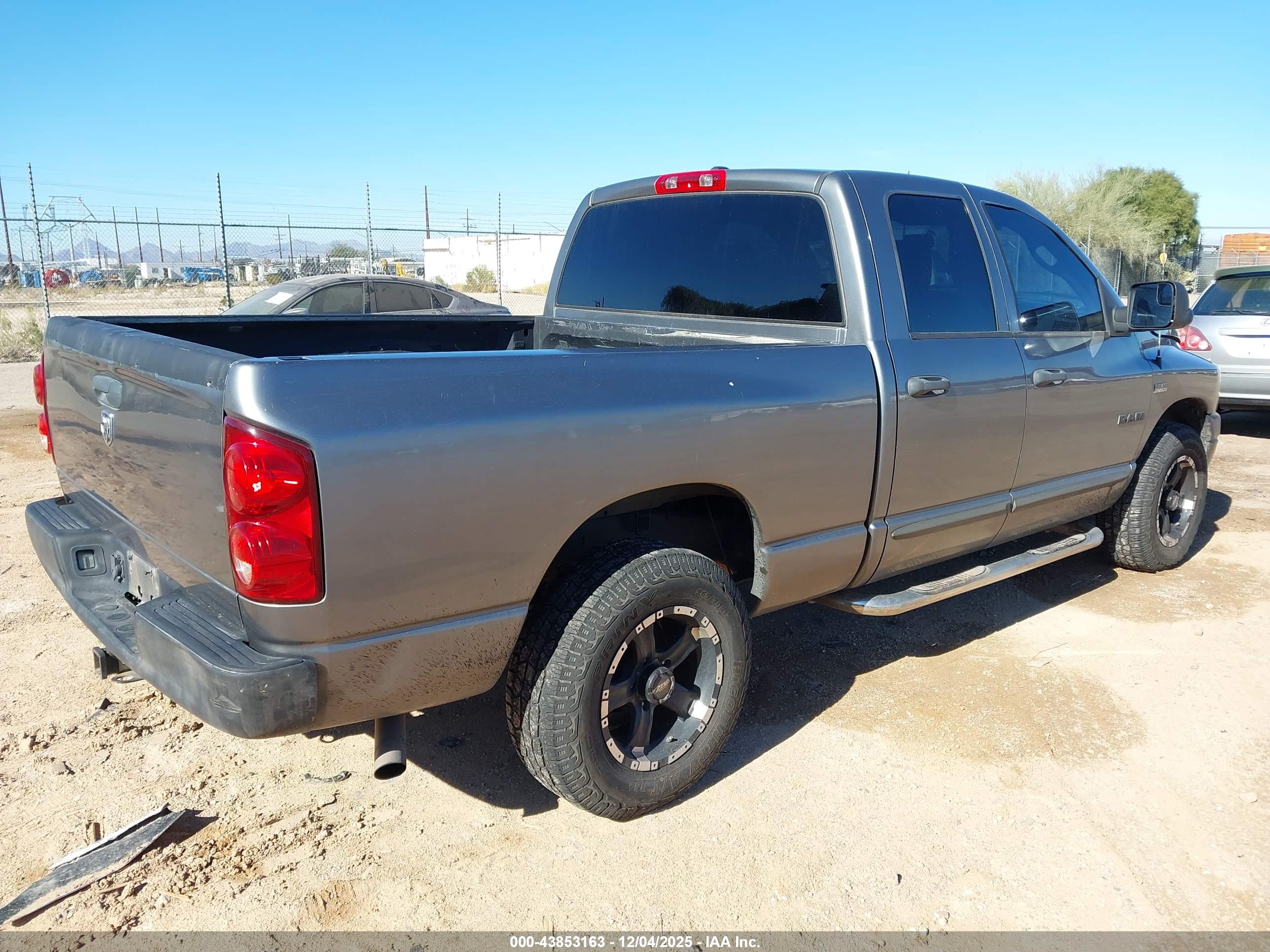 DODGE RAM image 4
