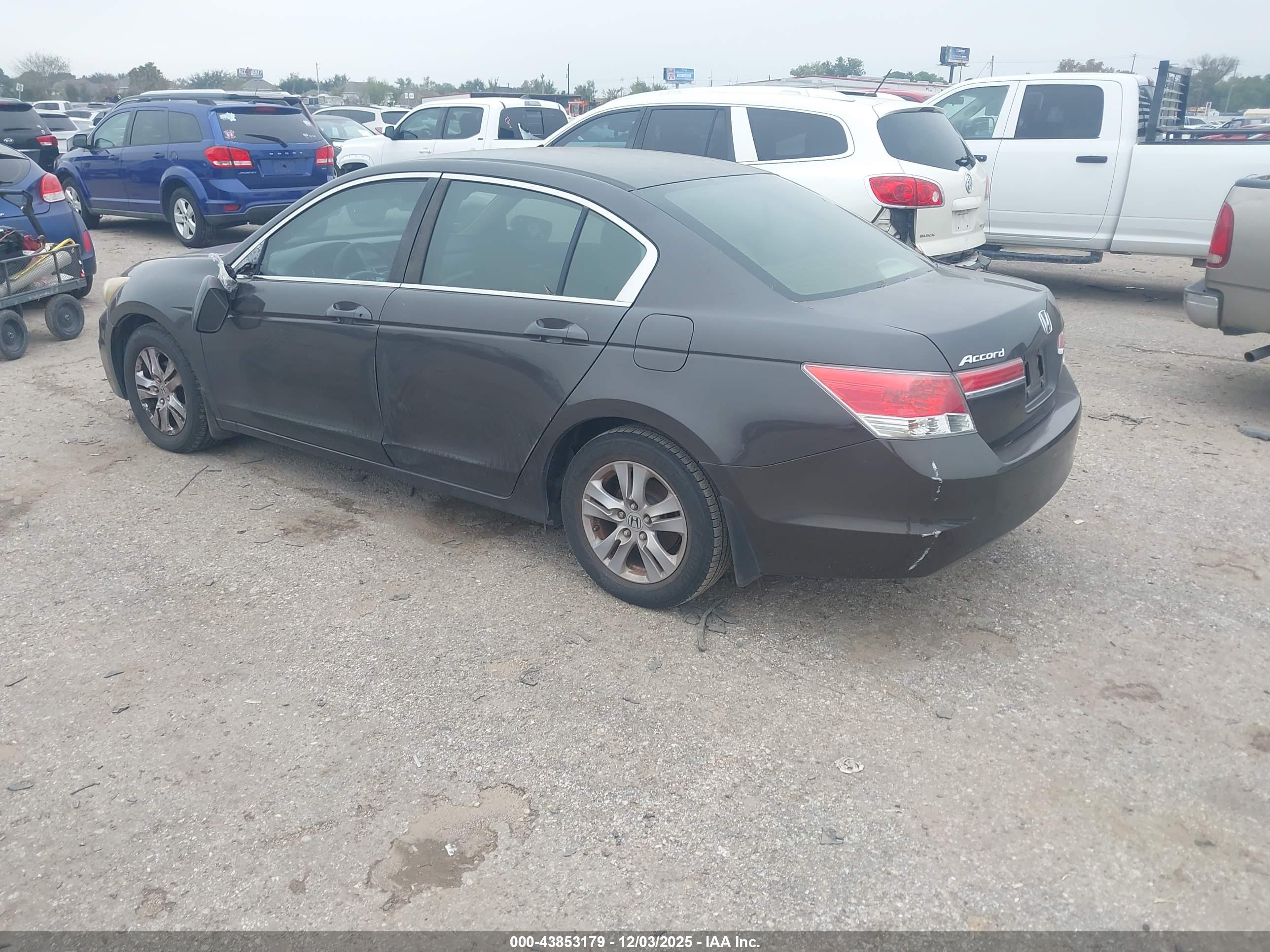 HONDA ACCORD image 3