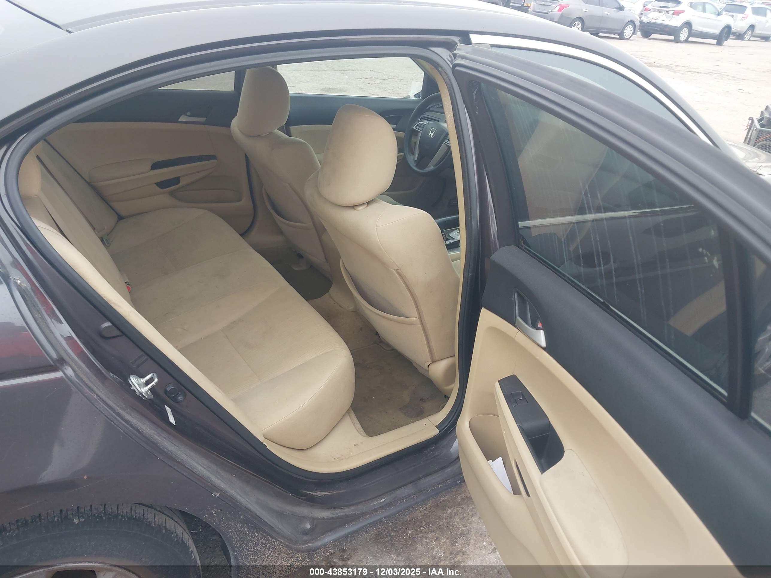 HONDA ACCORD image 8