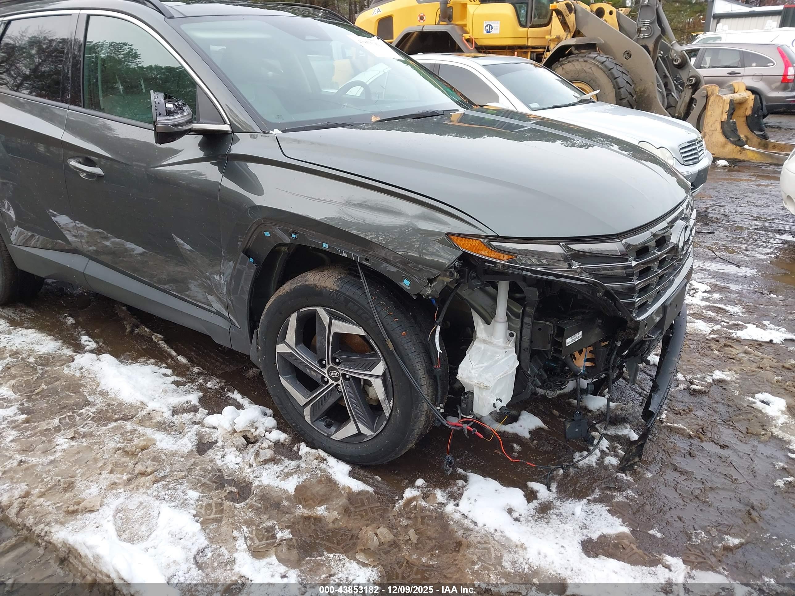 HYUNDAI TUCSON image 6