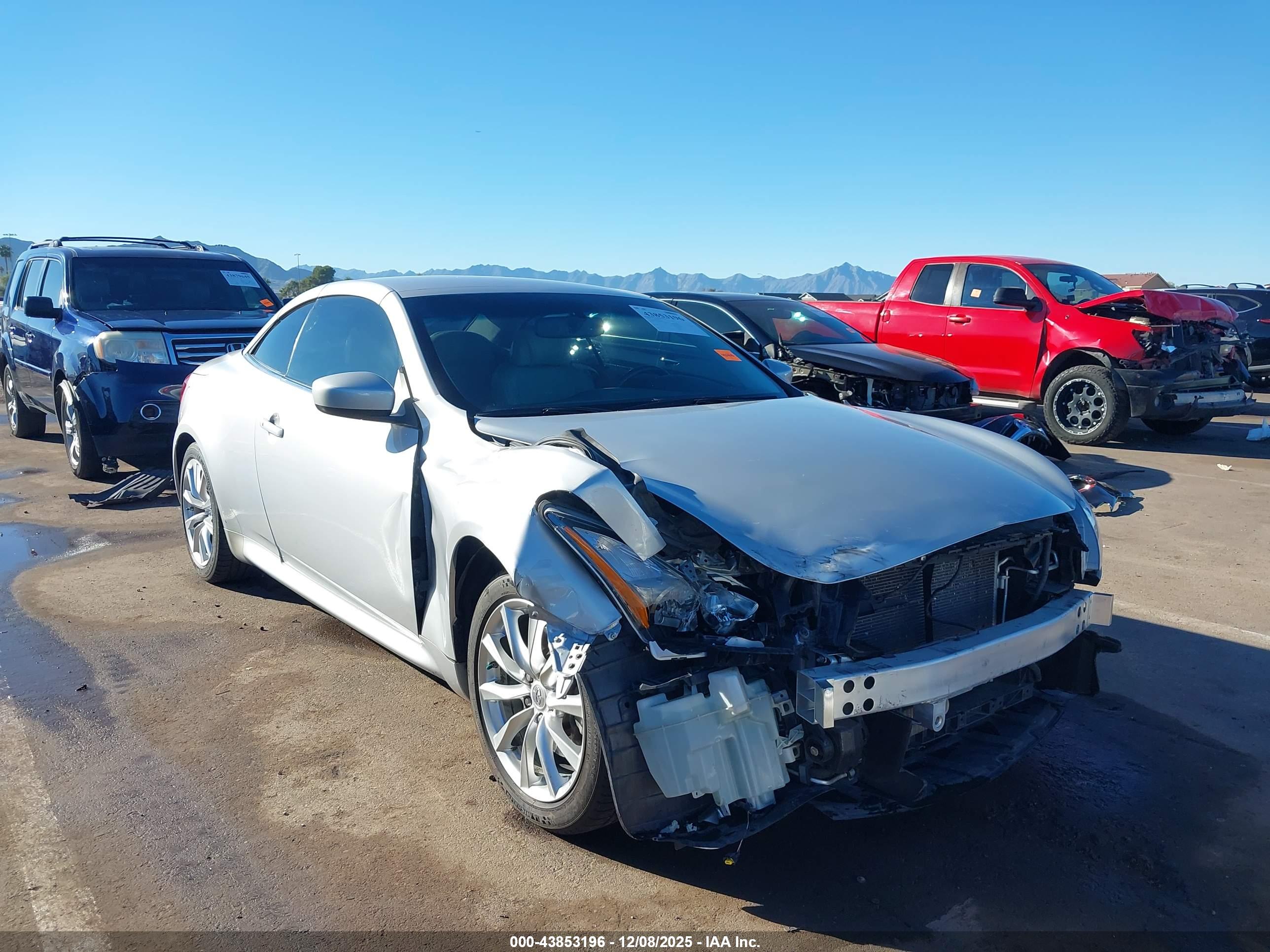 INFINITI G37 image 6