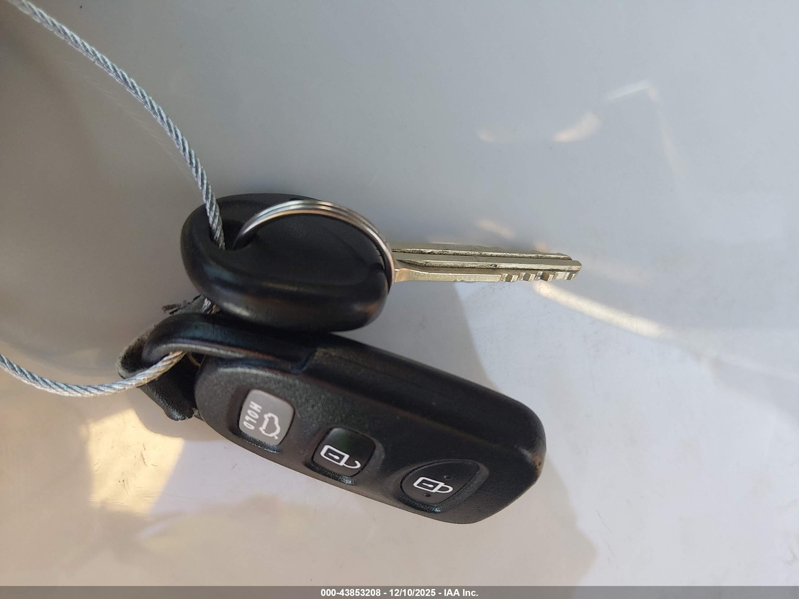 HYUNDAI ELANTRA image 11