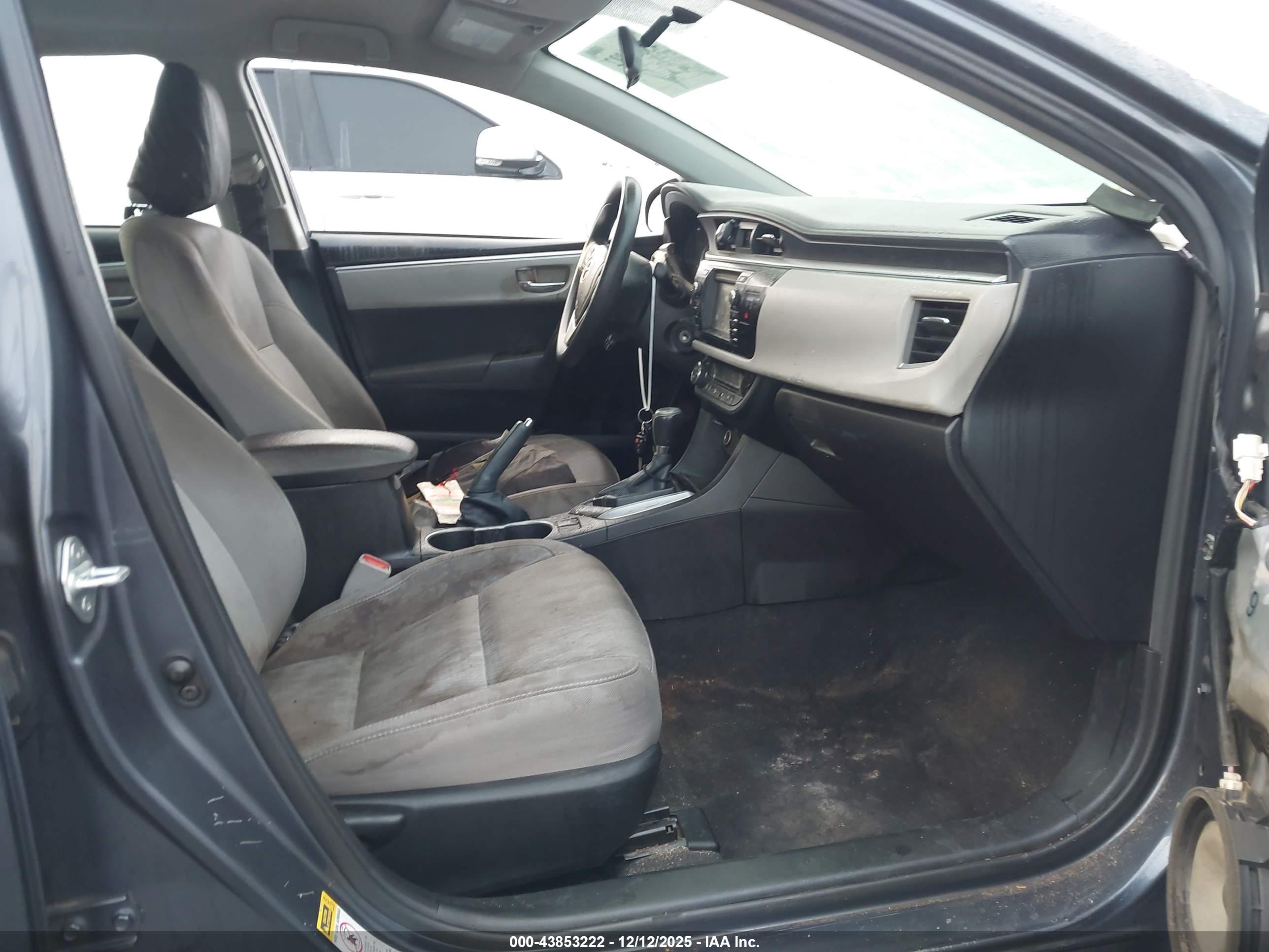 TOYOTA COROLLA image 5