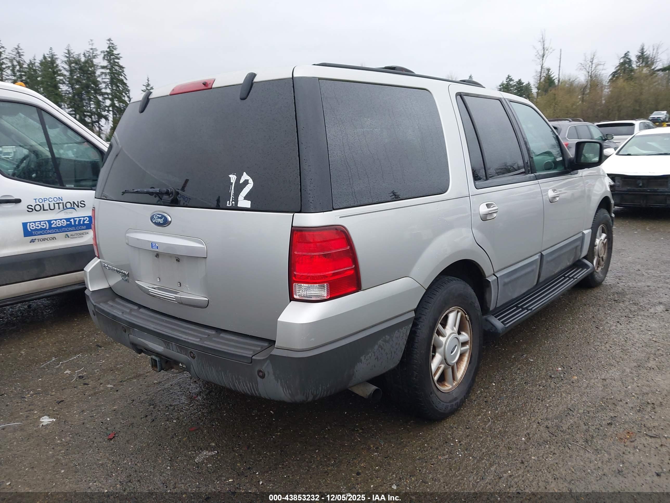 FORD EXPEDITION image 4
